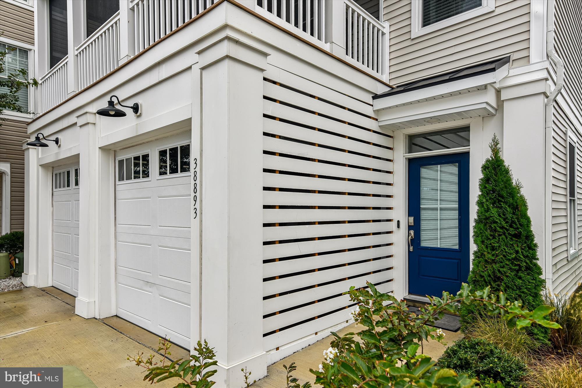 VERANDAH BAY - Residential