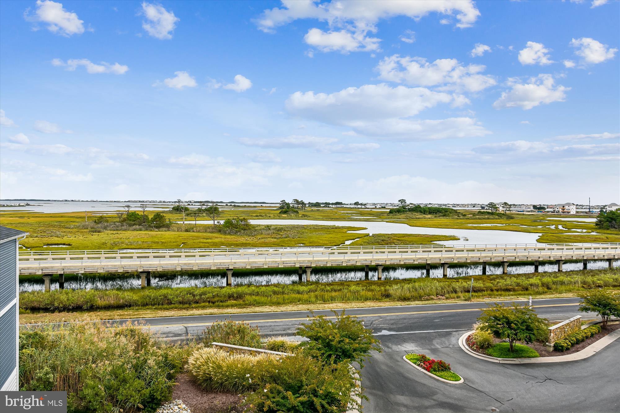 VERANDAH BAY - Residential