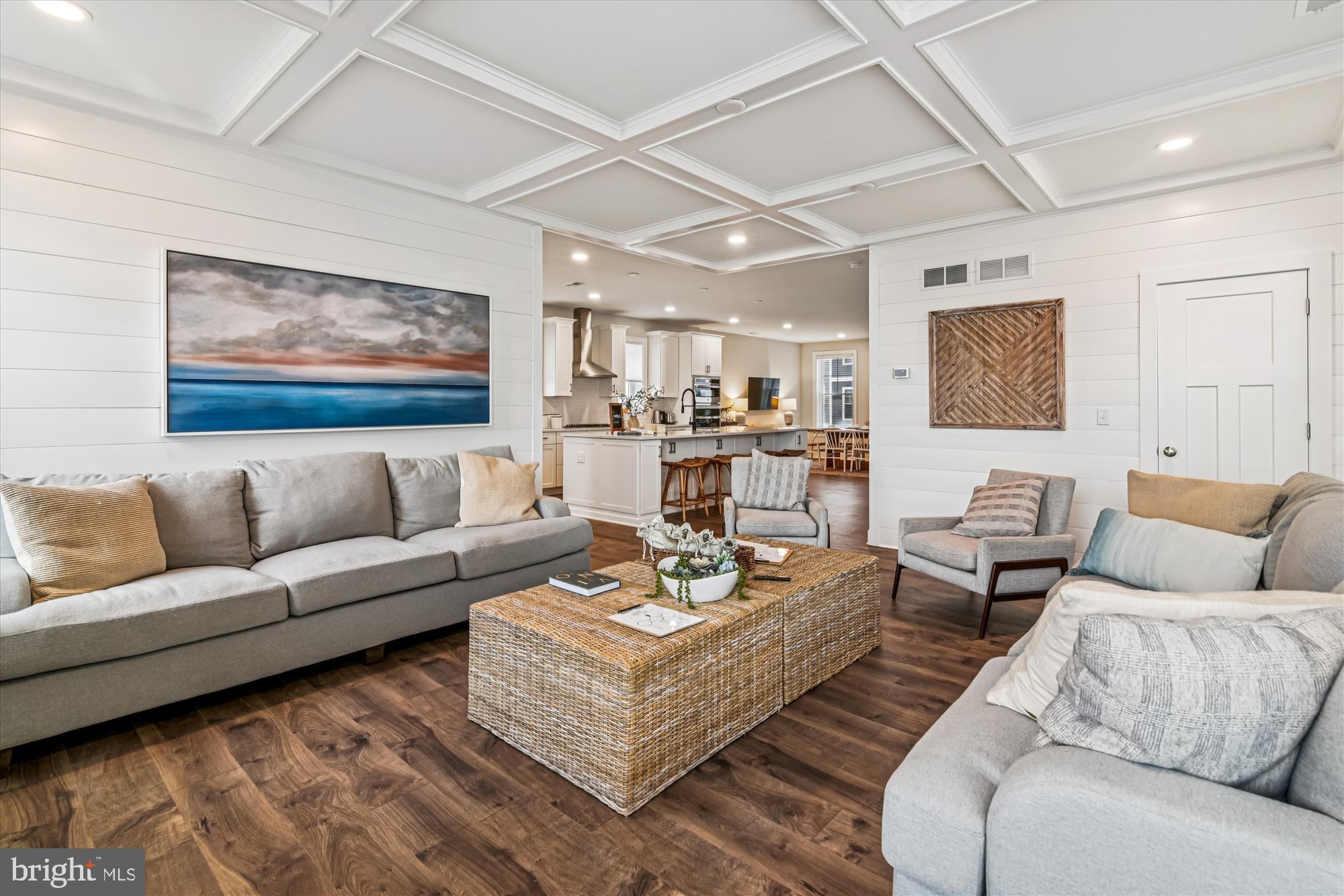 VERANDAH BAY - Residential