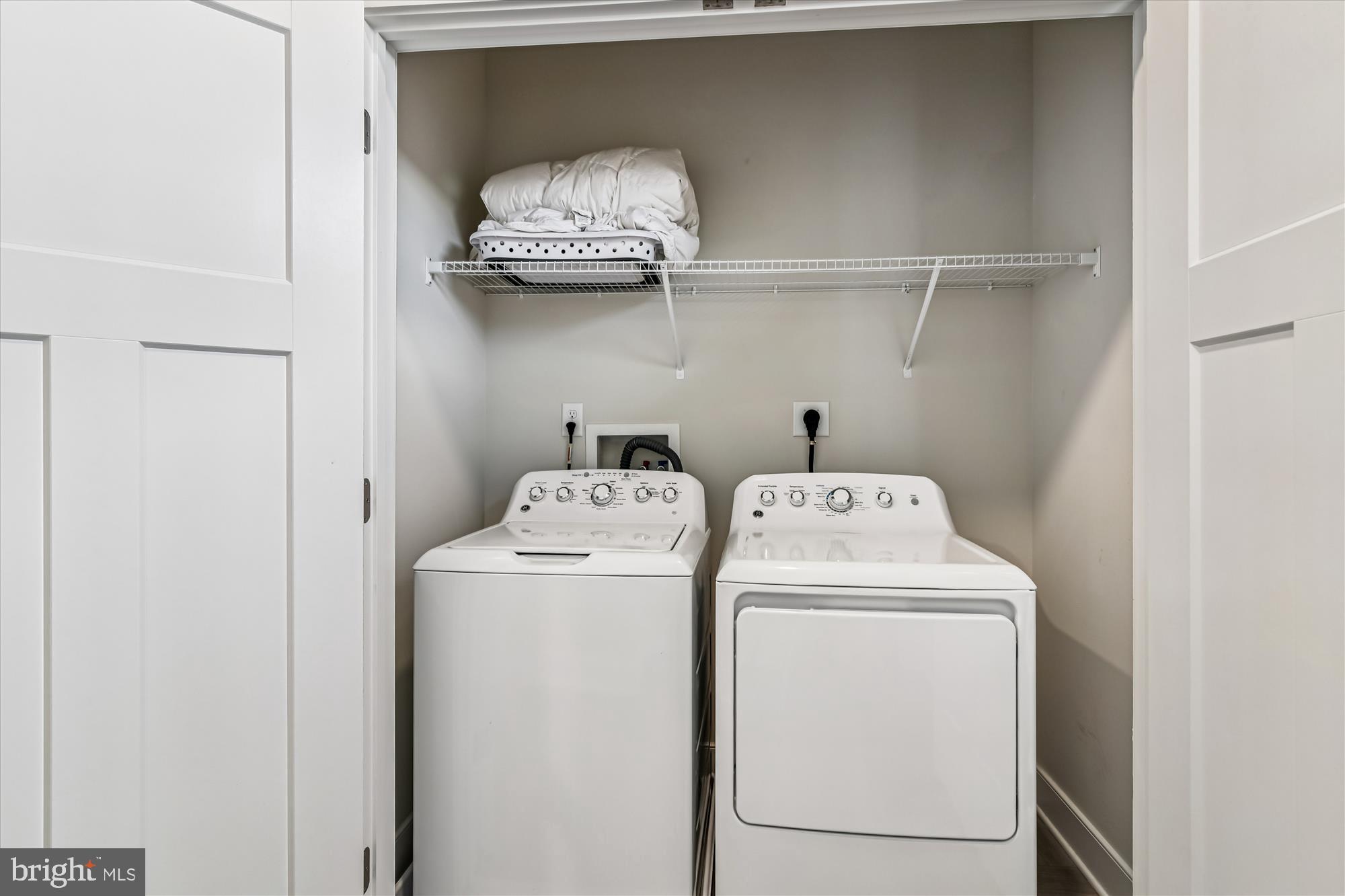 VERANDAH BAY - Residential