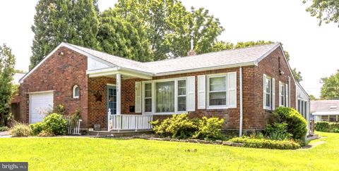 1002 EDANN ROAD ORELAND PA 19075