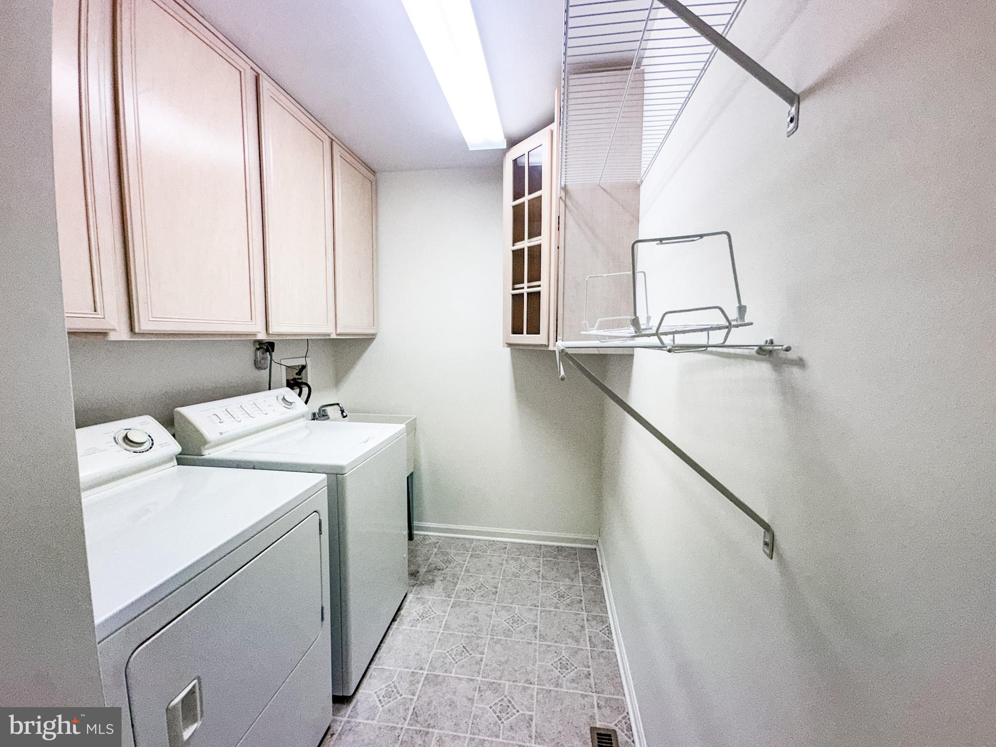 VILLAGE OF ROCKY R - Residential