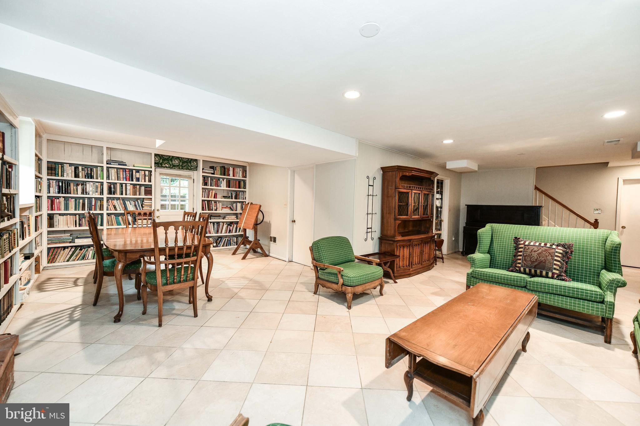 CHAIN BRIDGE FOREST - Residential