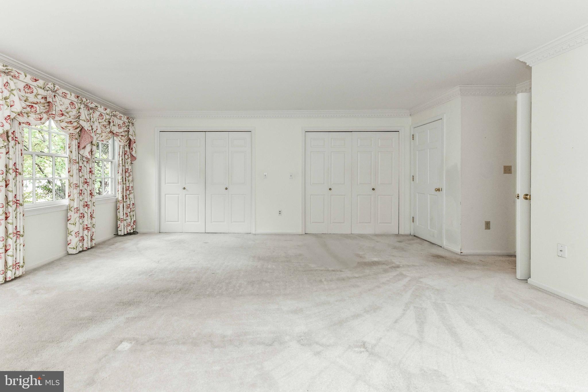 CHAIN BRIDGE FOREST - Residential