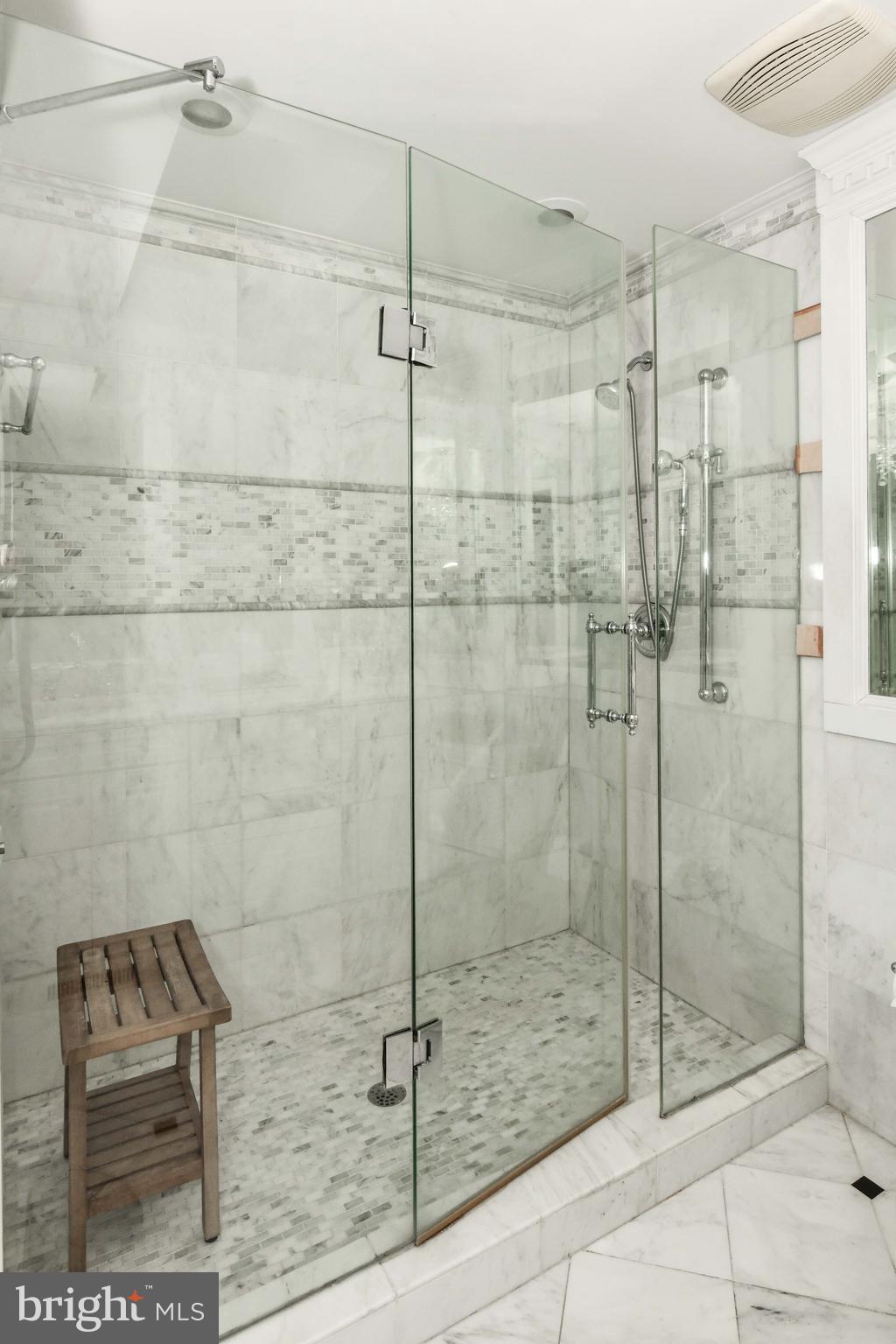 CHAIN BRIDGE FOREST - Residential