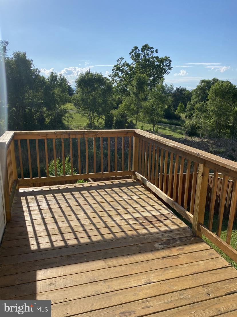 FAIRWAYS EAST - Residential Lease