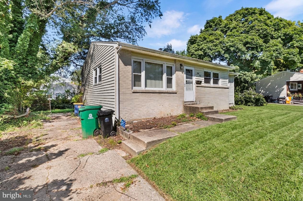 51 JOHN COLLINS CIRCLE