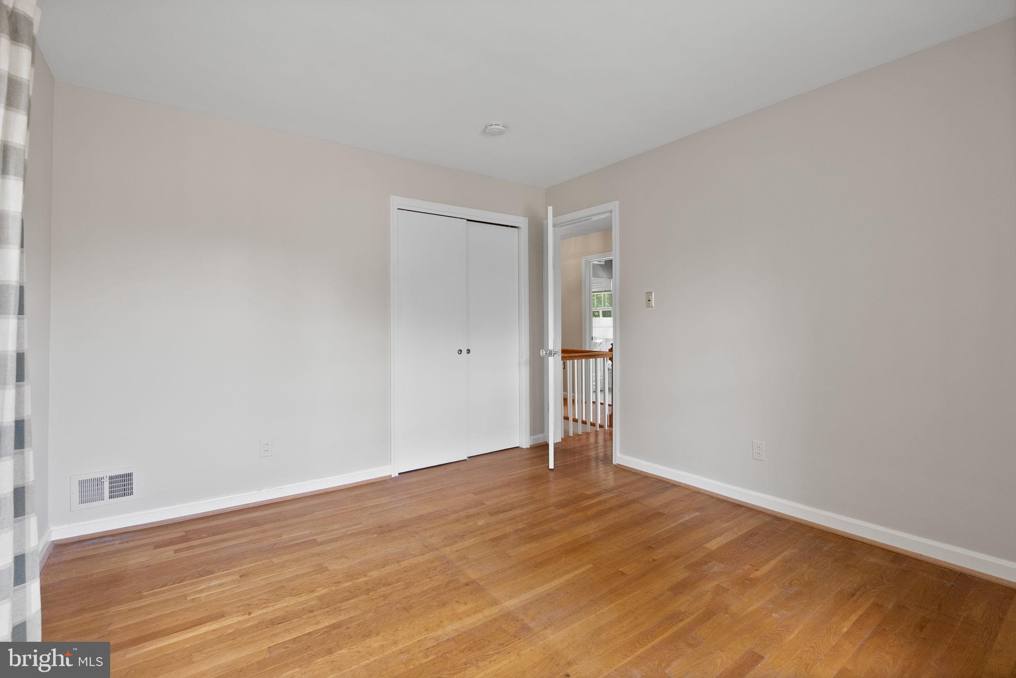 KENWOOD PARK - Residential Lease