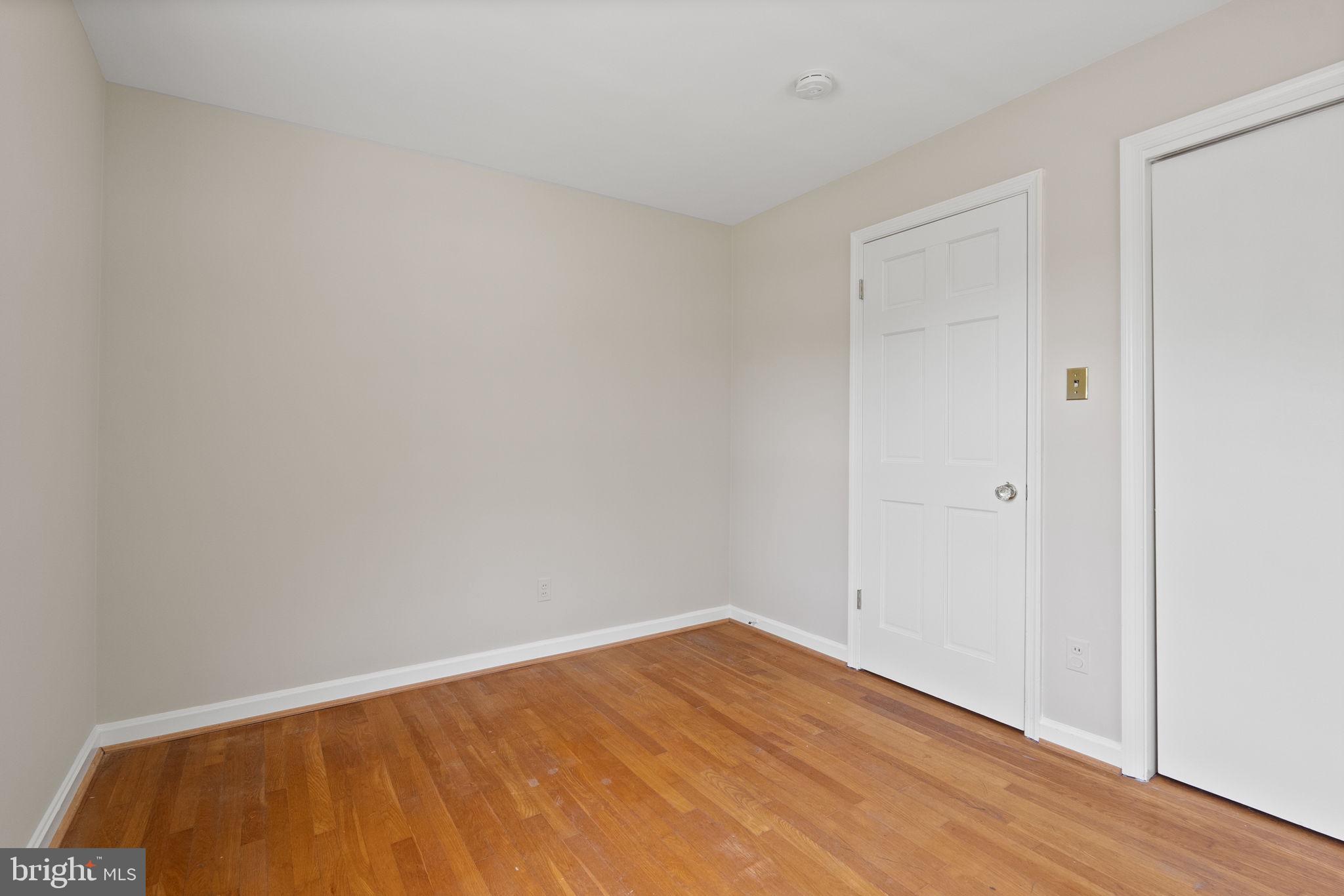 KENWOOD PARK - Residential Lease