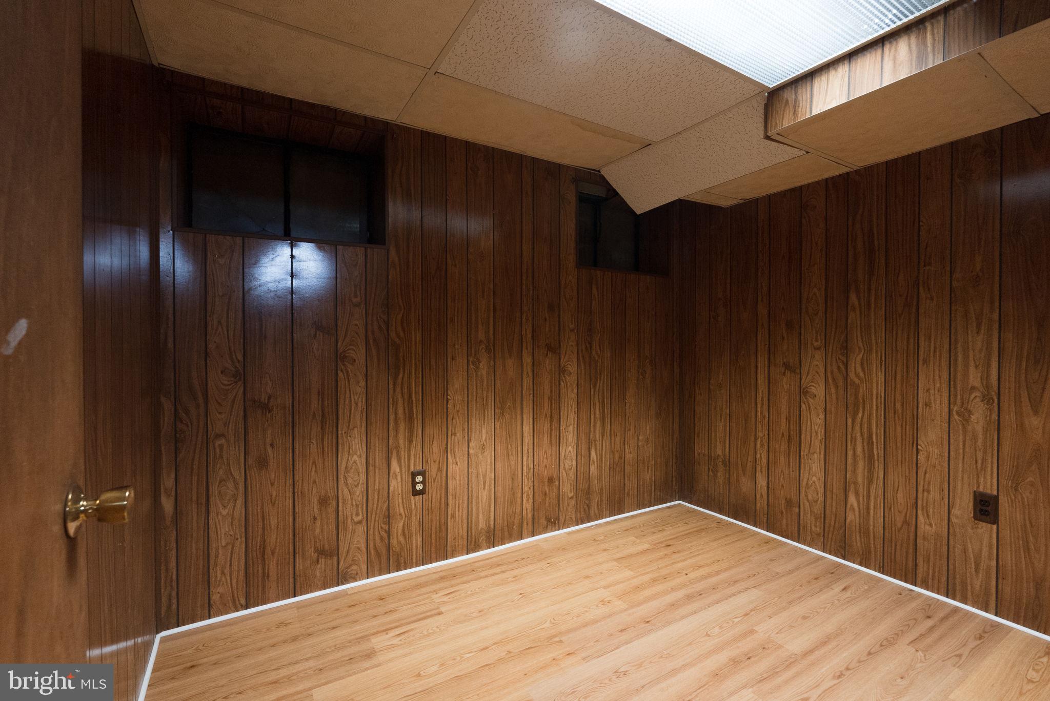 KENWOOD PARK - Residential Lease