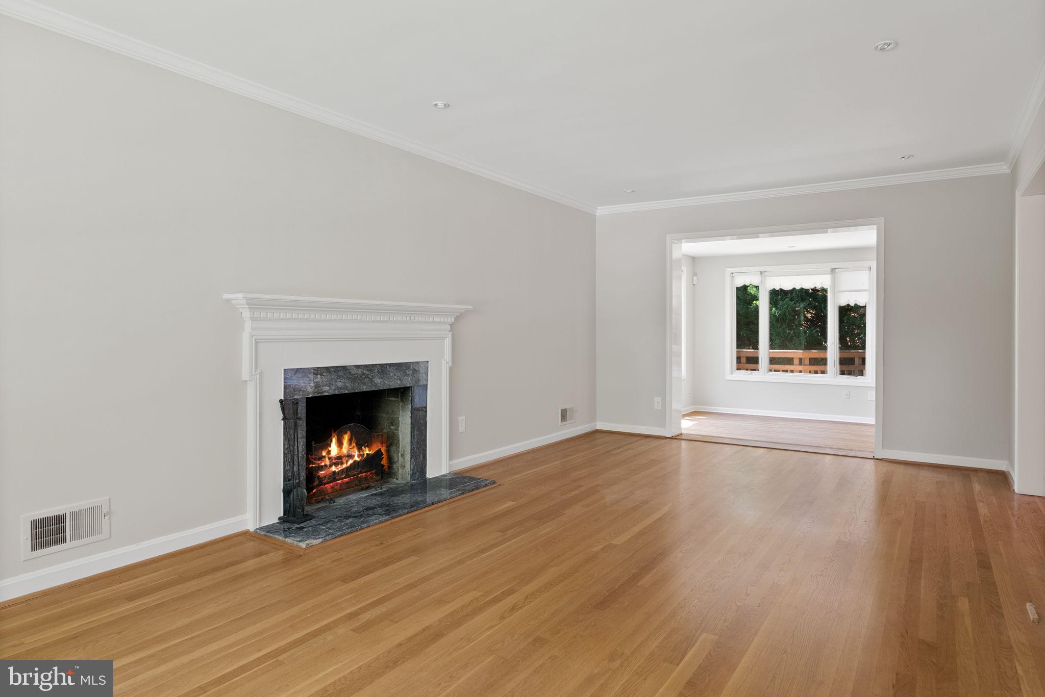 KENWOOD PARK - Residential Lease