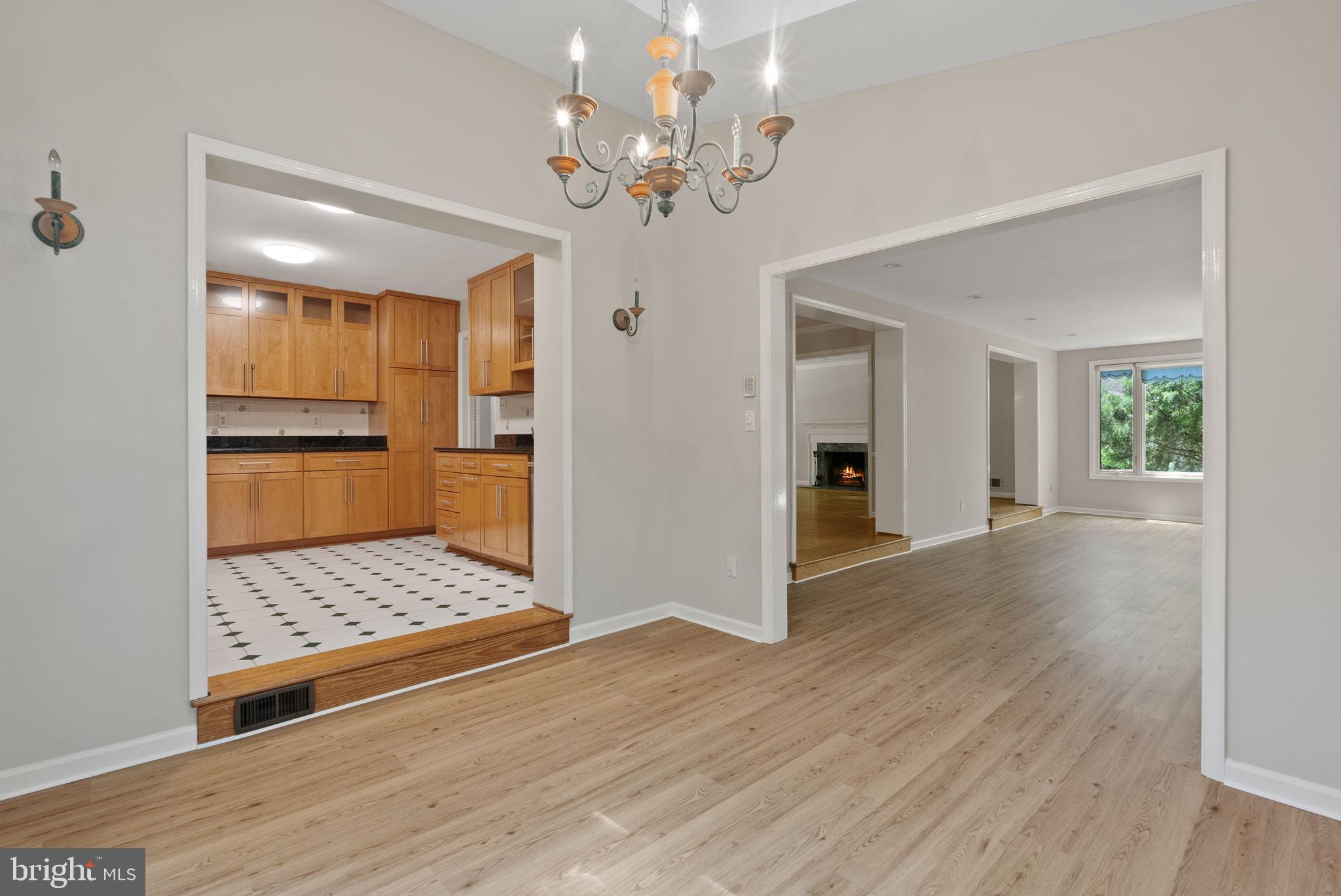 KENWOOD PARK - Residential Lease