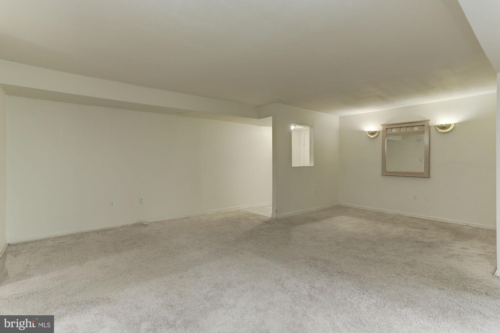 SHADOW OAKS - Residential