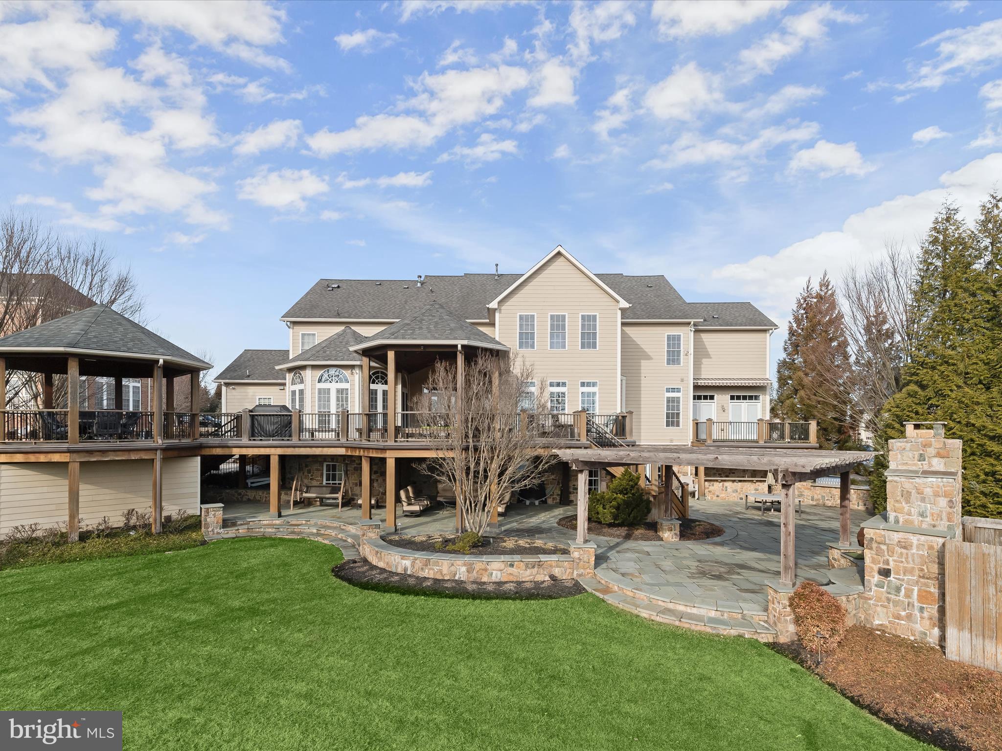 MACBETH FARM - Residential