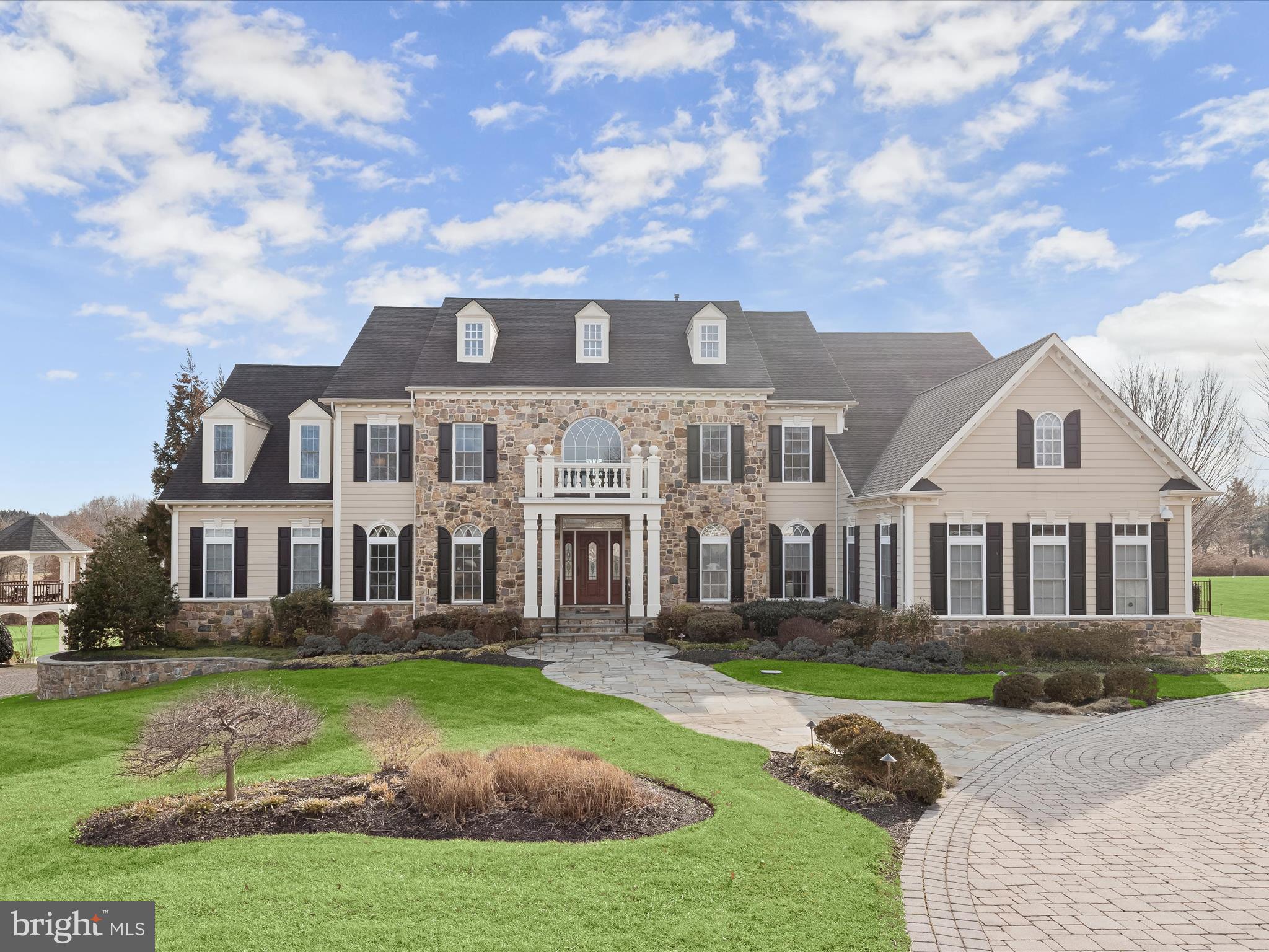 MACBETH FARM - Residential