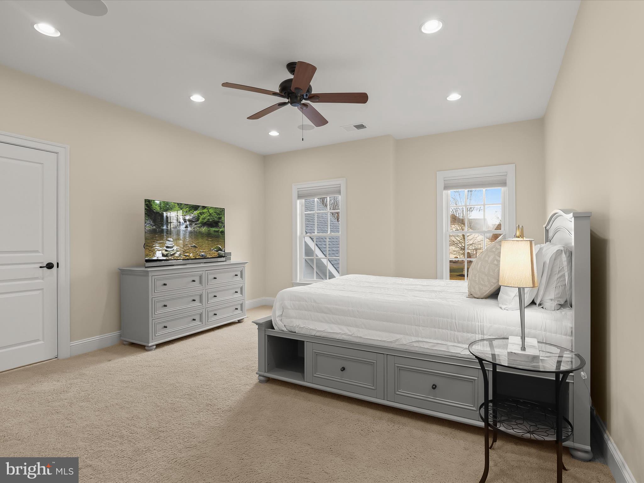 MACBETH FARM - Residential