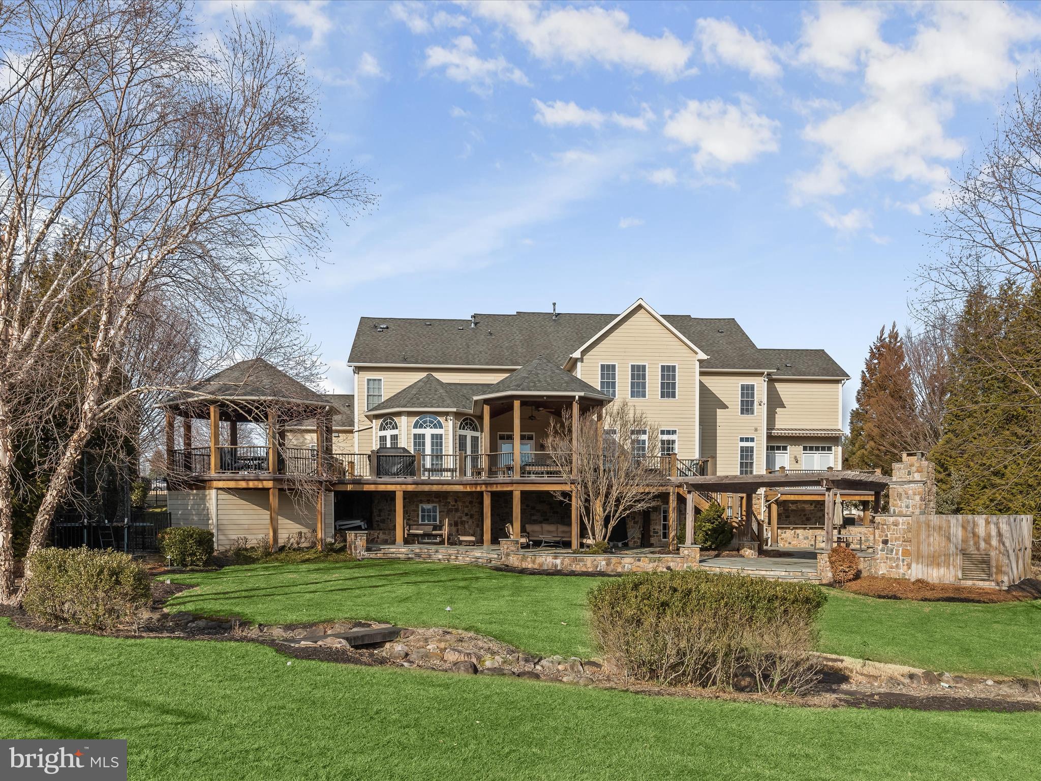 MACBETH FARM - Residential