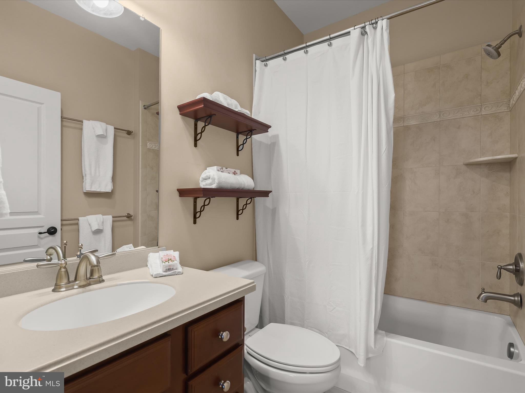 MACBETH FARM - Residential