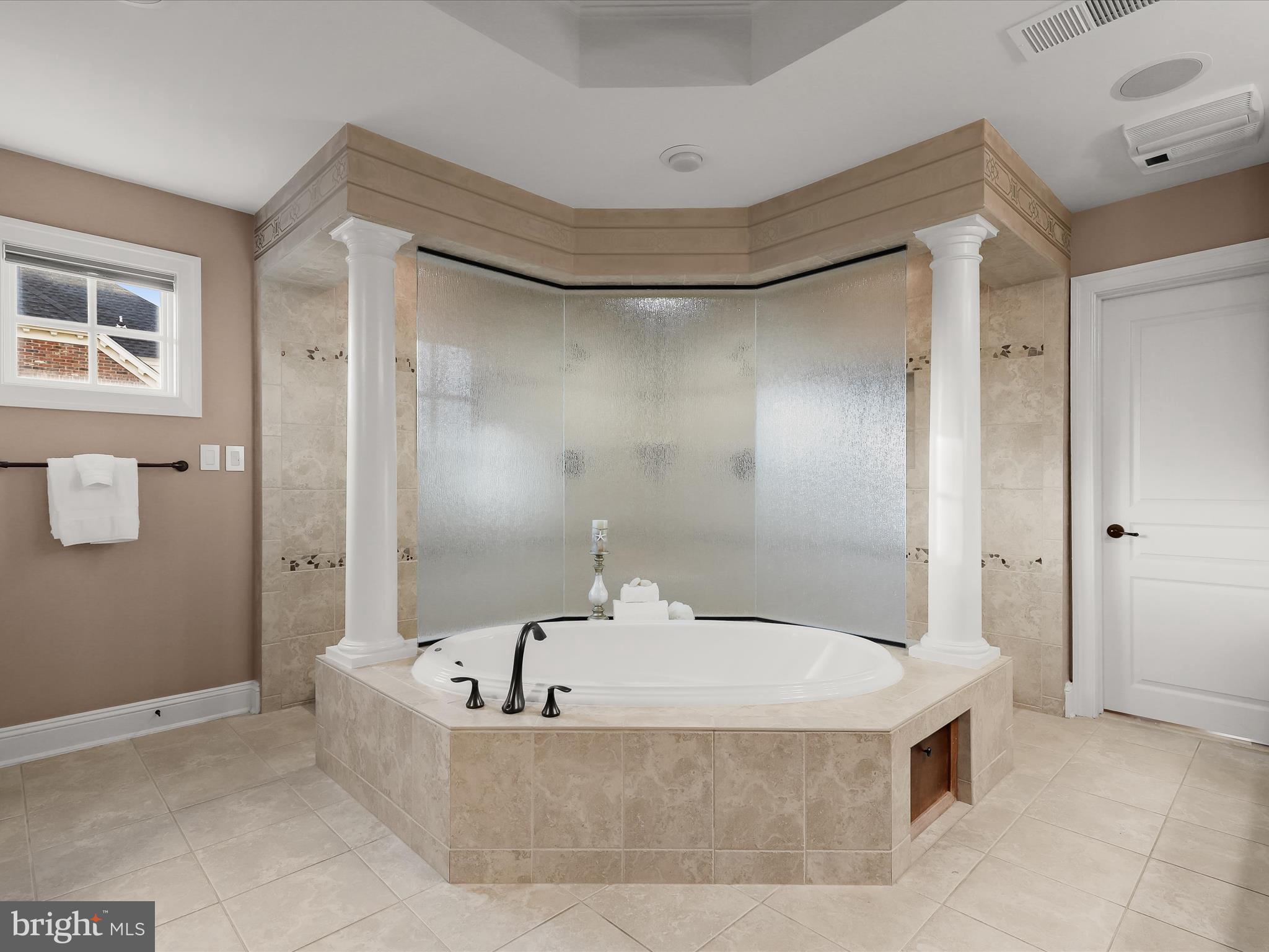 MACBETH FARM - Residential