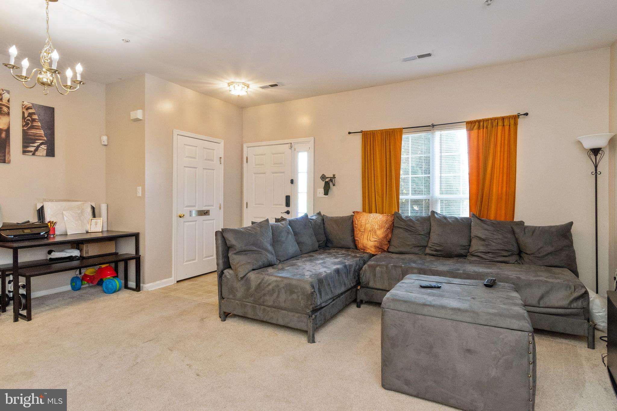 SEVEN OAKS - Residential