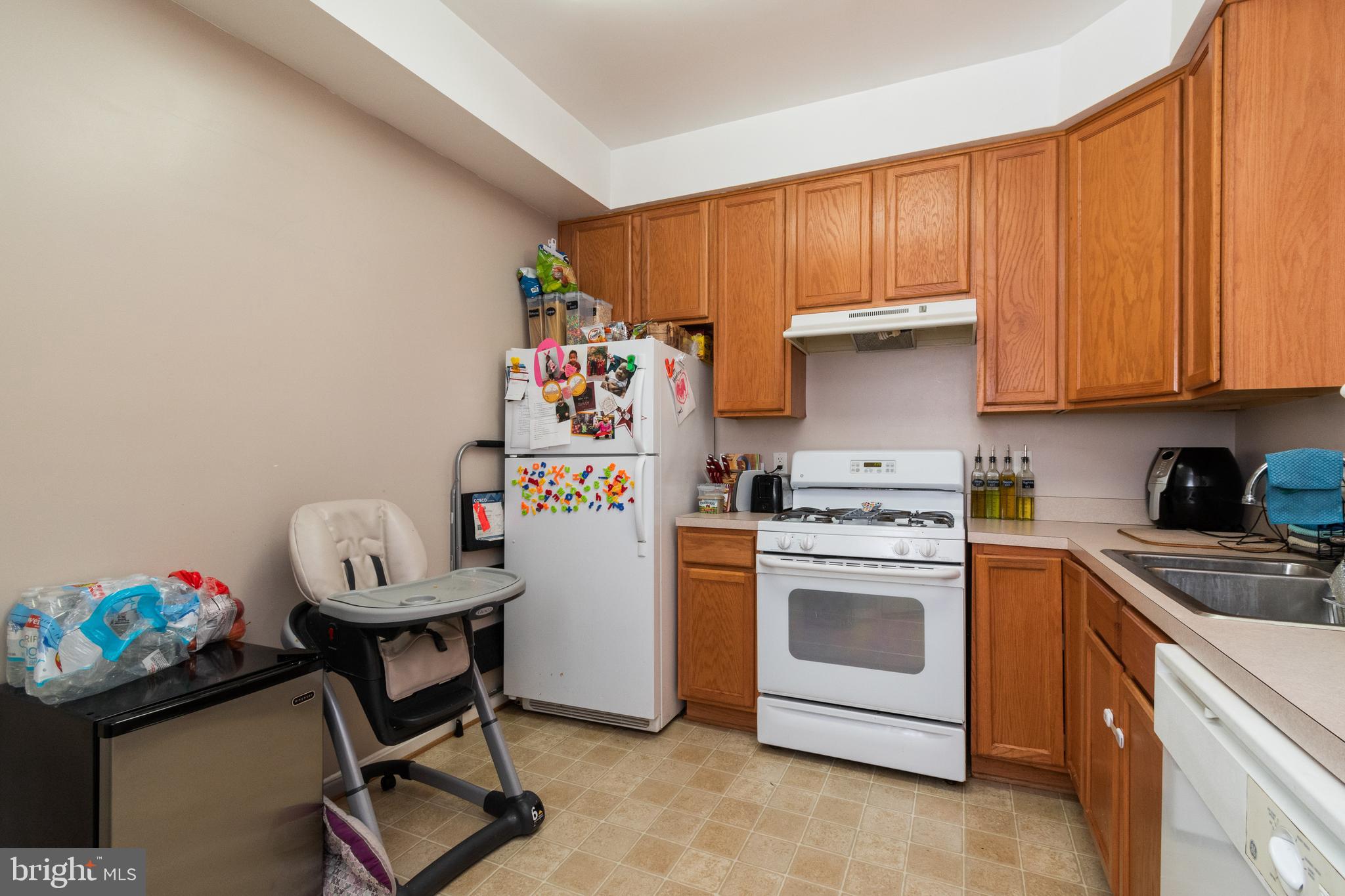 SEVEN OAKS - Residential