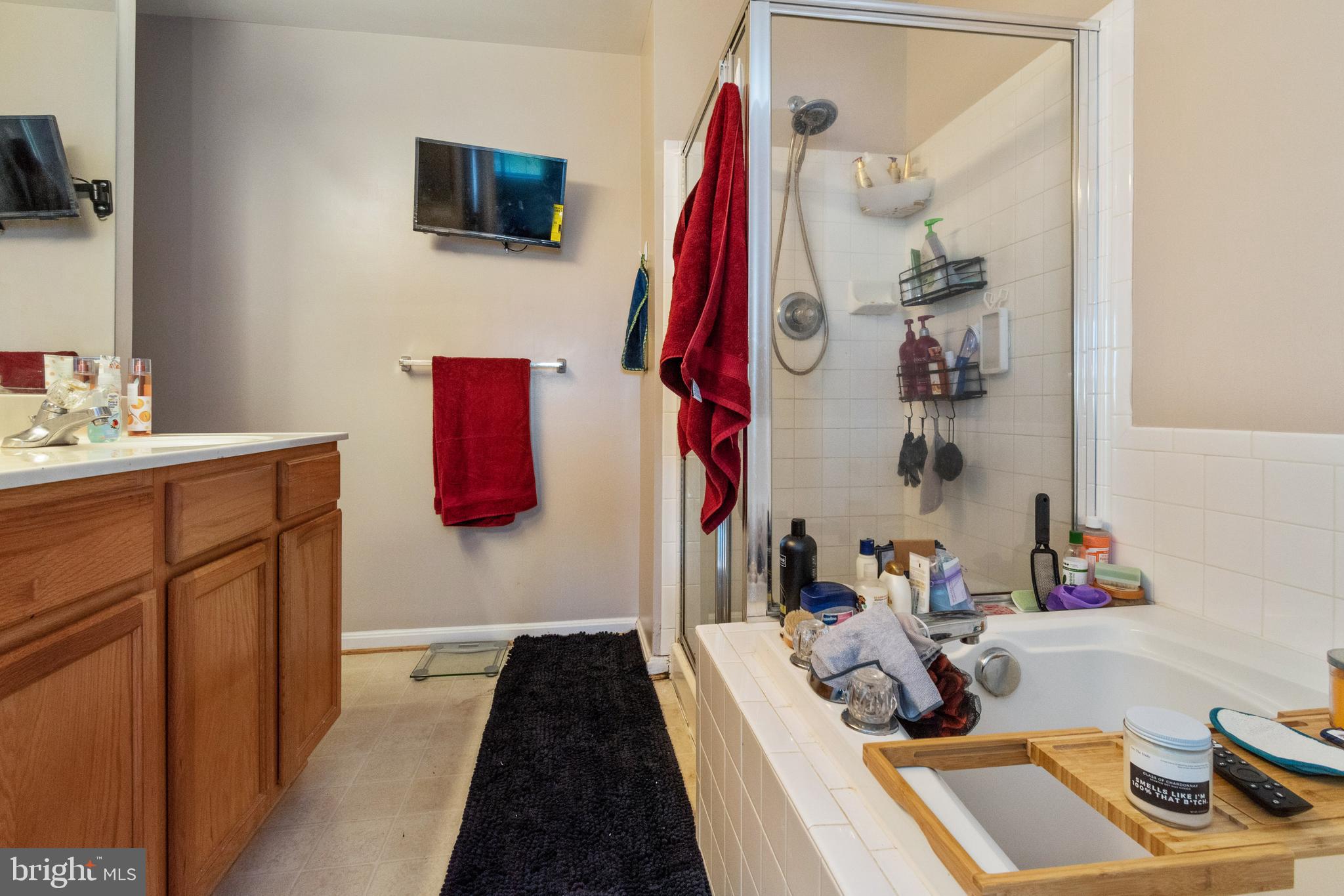 SEVEN OAKS - Residential