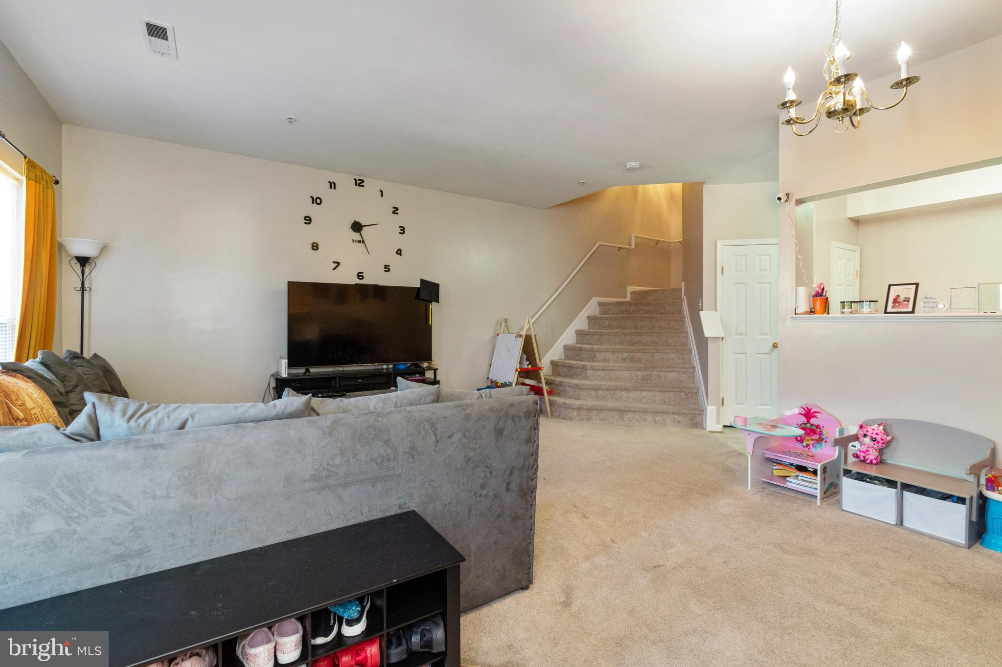 SEVEN OAKS - Residential