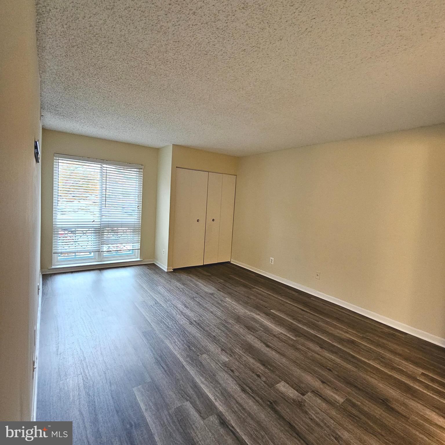 HUNTERS WOODS VILLAGE - Residential Lease