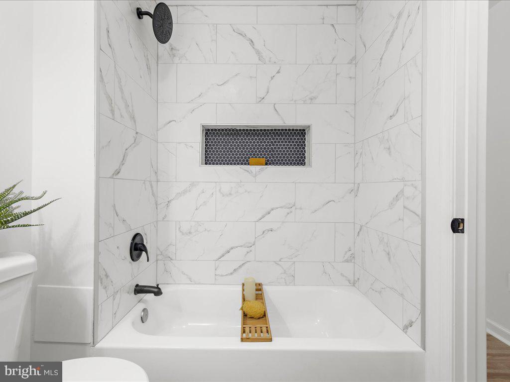 HILLSMERE ESTATES - Residential