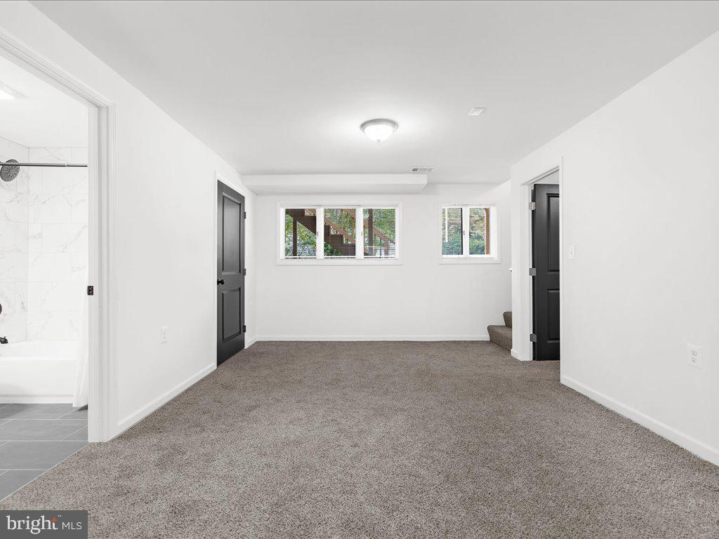 HILLSMERE ESTATES - Residential