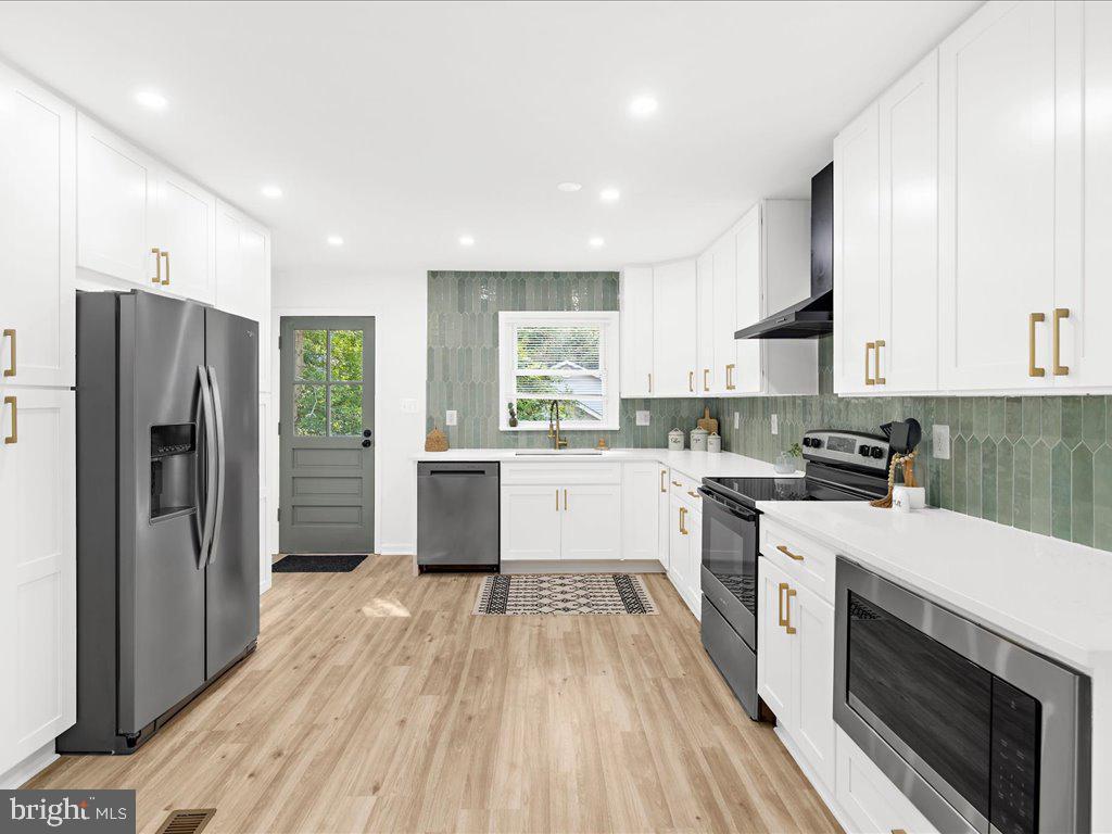 HILLSMERE ESTATES - Residential