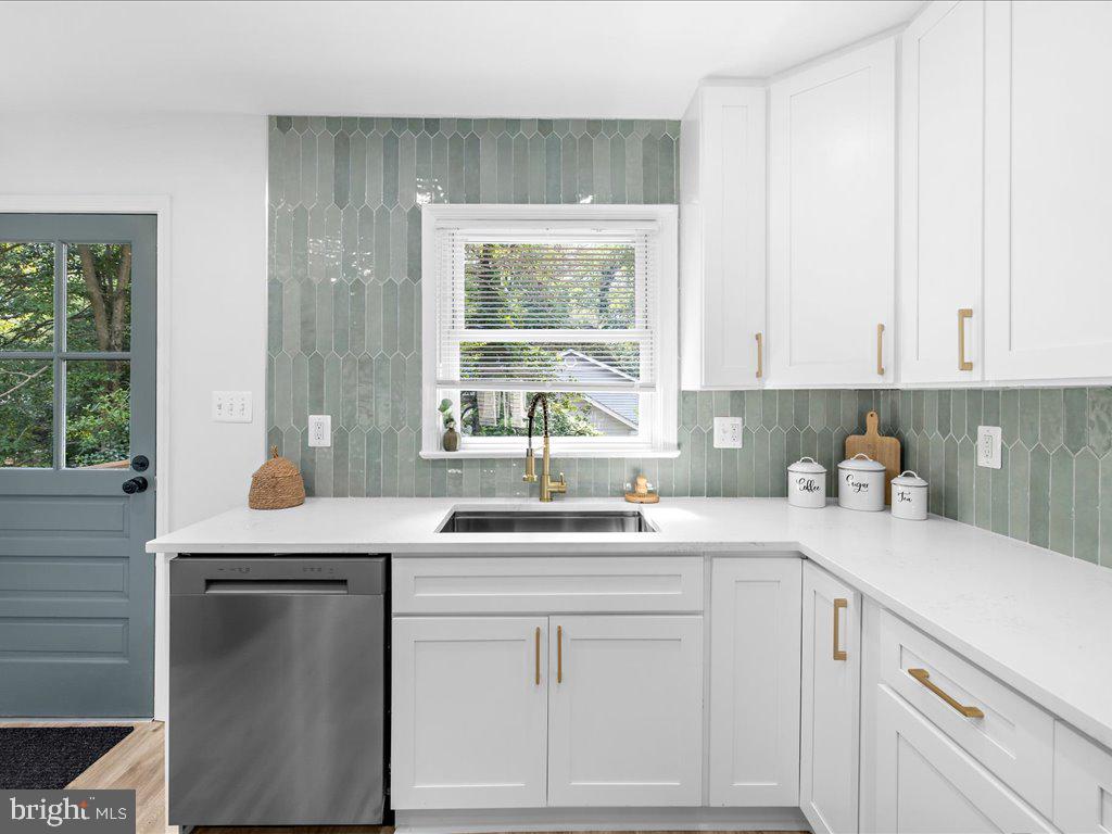 HILLSMERE ESTATES - Residential