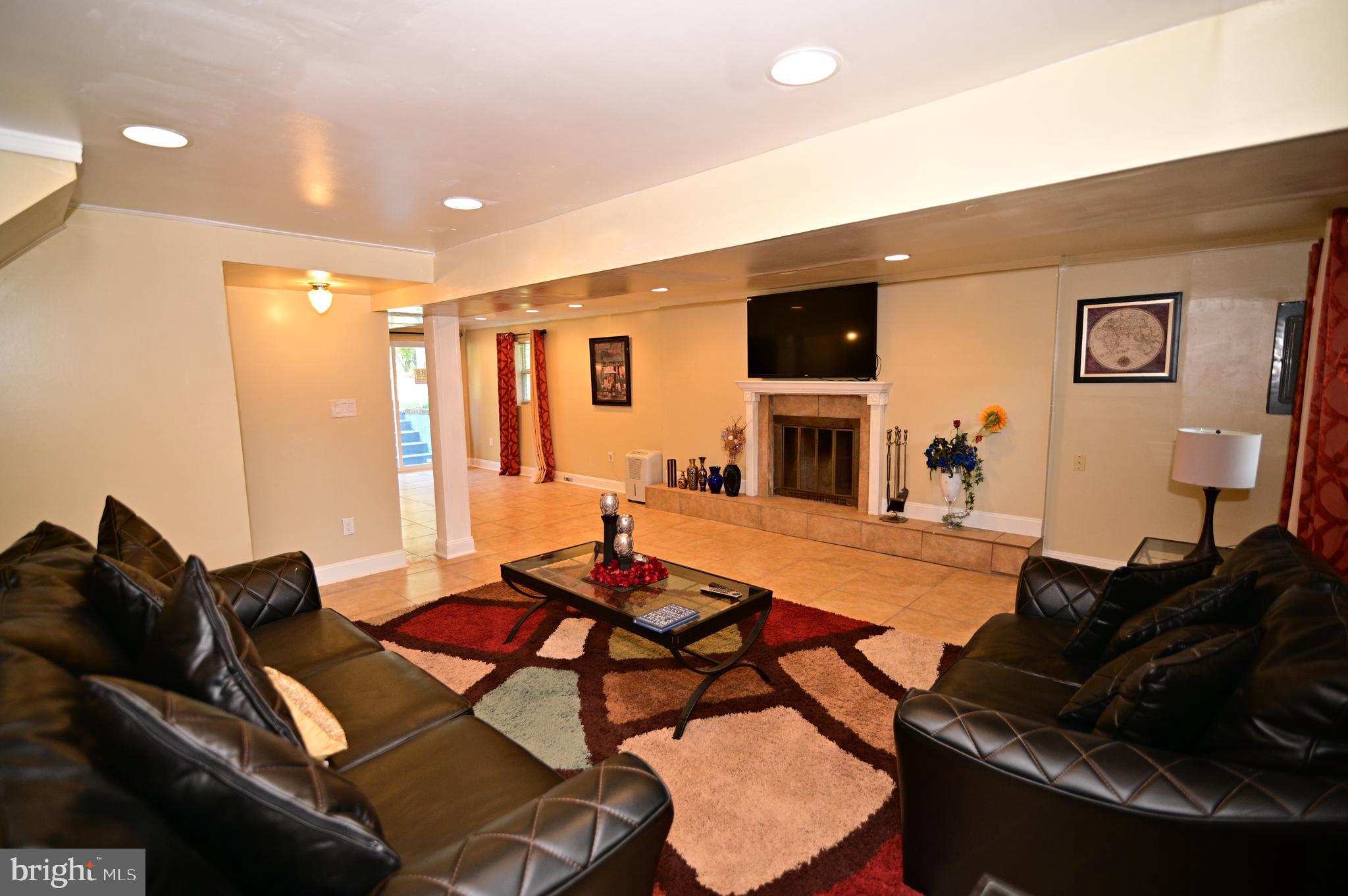 ROBIE MANOR SUB - Residential