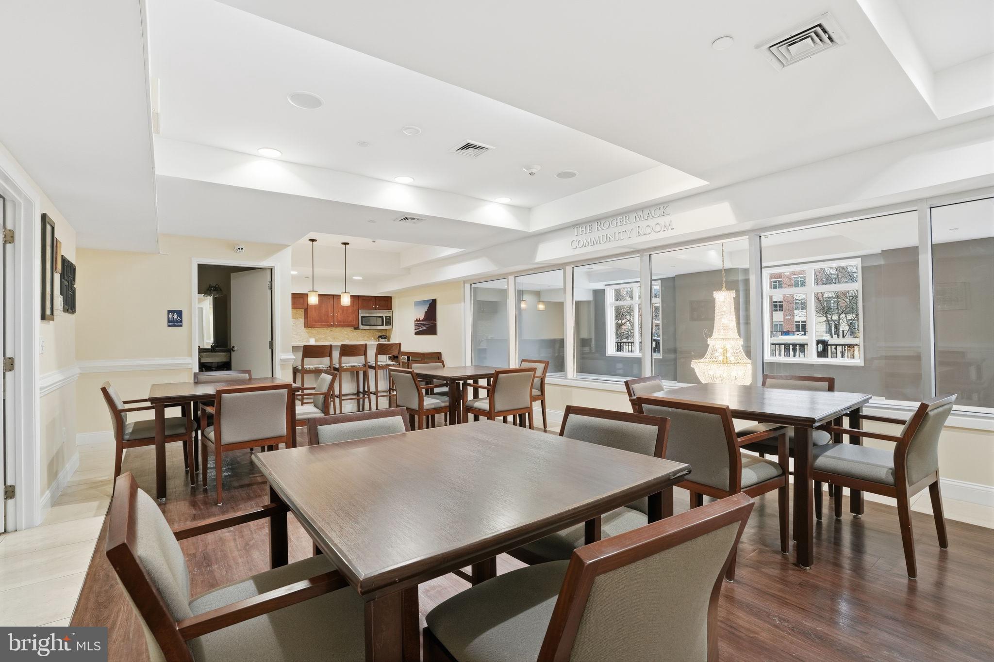 HUNTINGDON PLACE - Residential