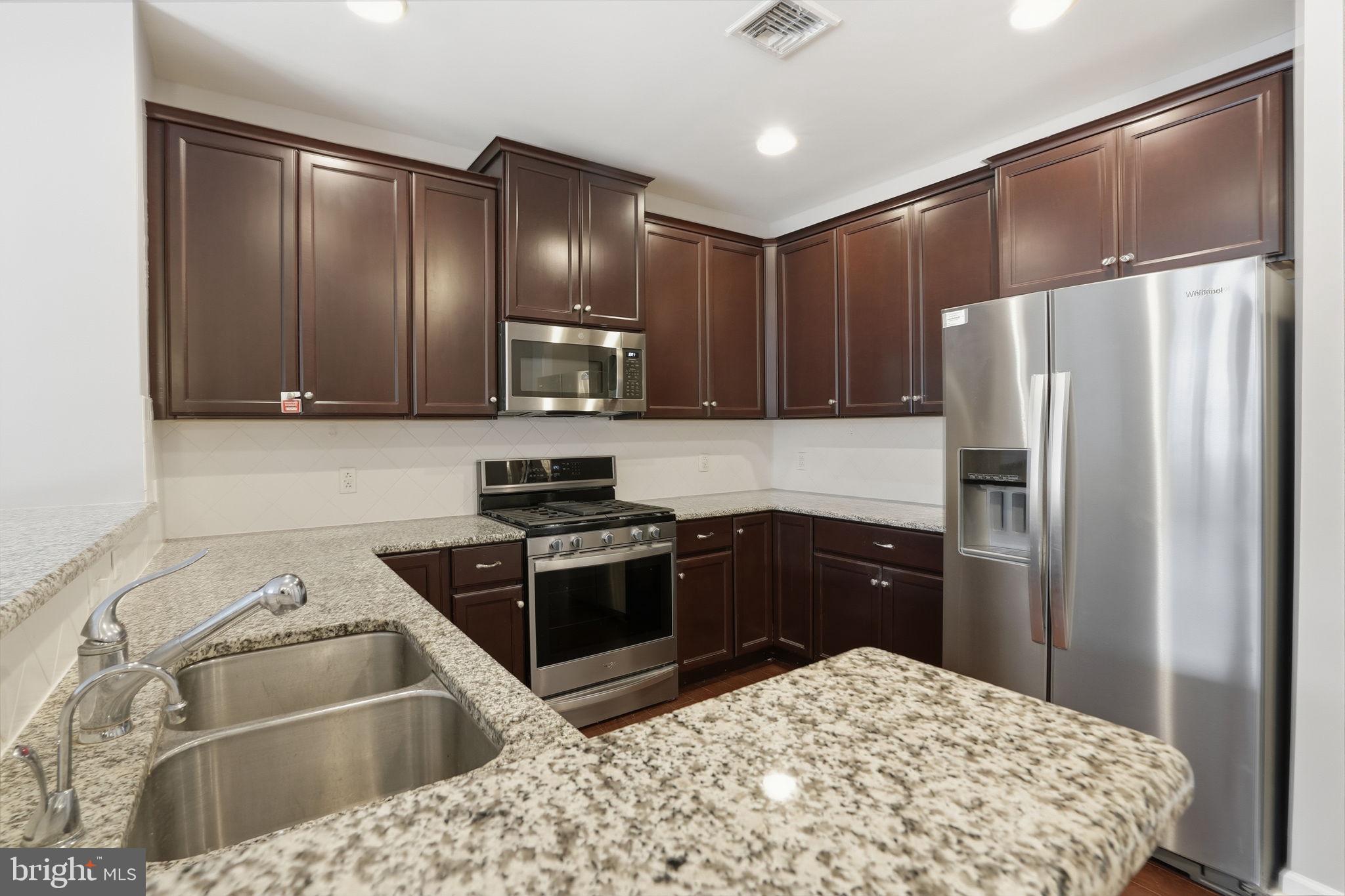 HUNTINGDON PLACE - Residential