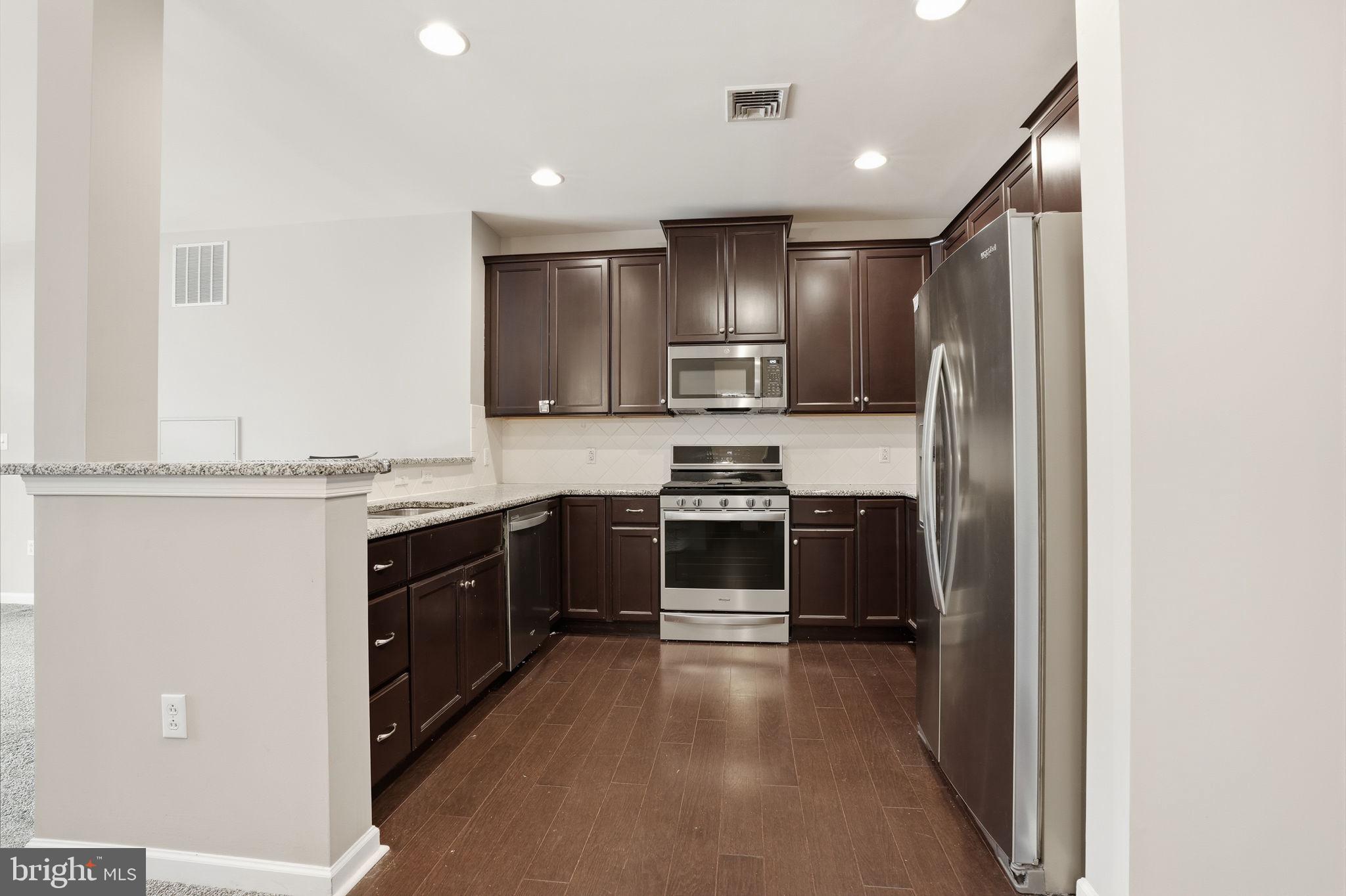 HUNTINGDON PLACE - Residential