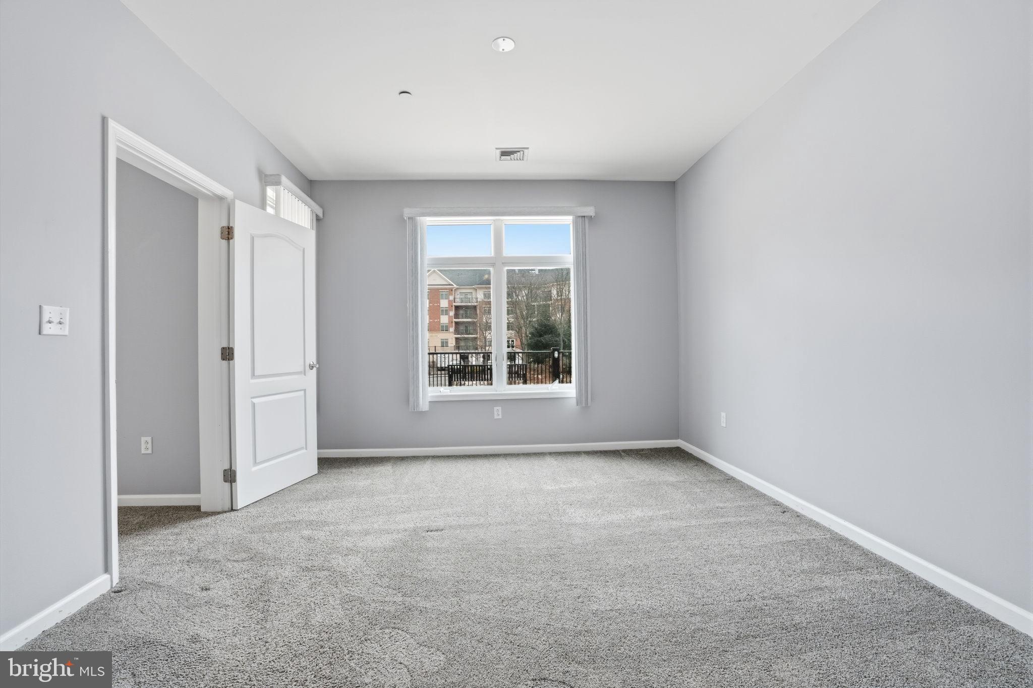 HUNTINGDON PLACE - Residential