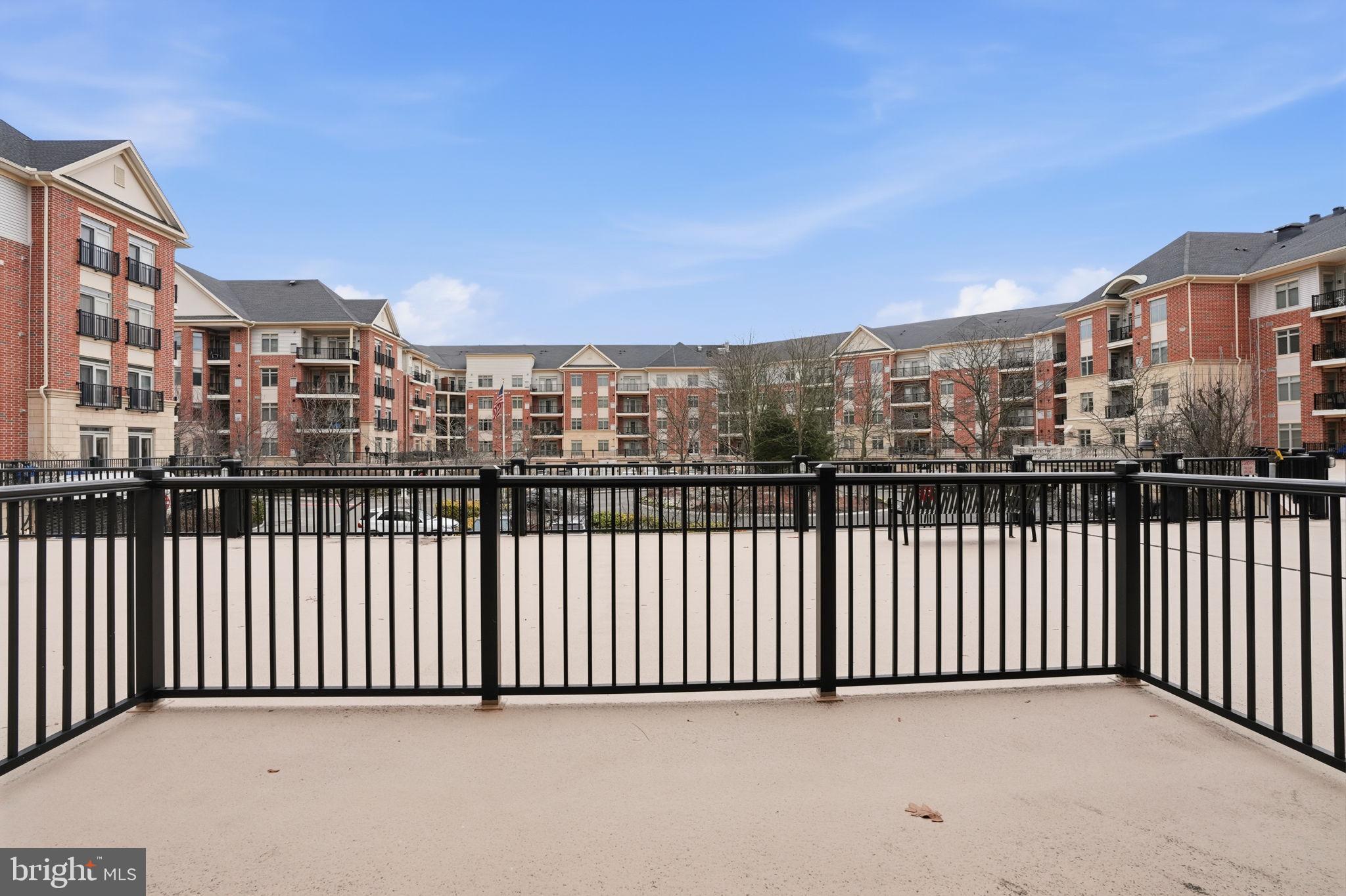 HUNTINGDON PLACE - Residential