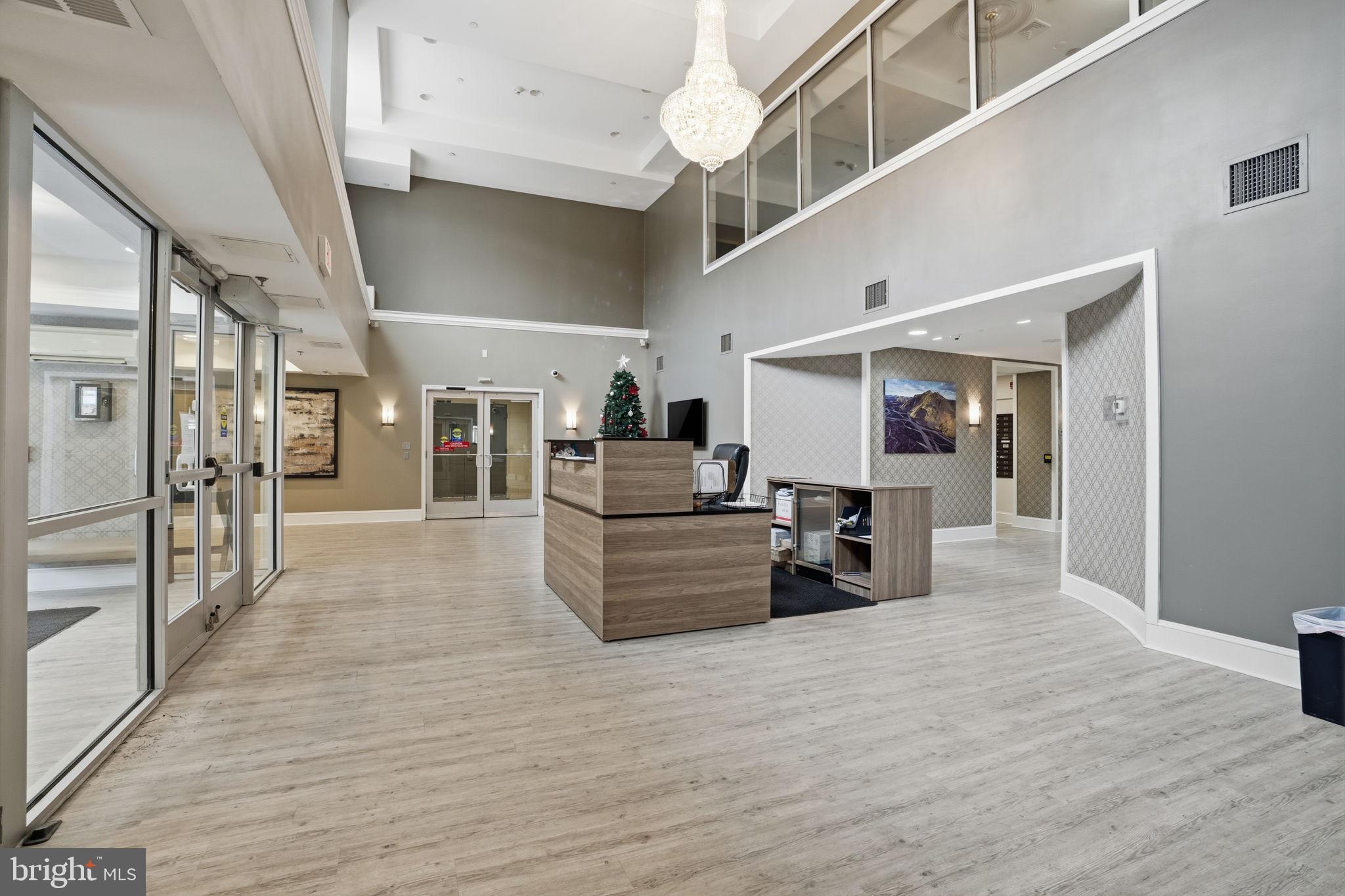 HUNTINGDON PLACE - Residential