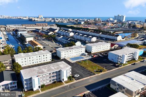 424 LARK LANE E305 OCEAN CITY MD 21842