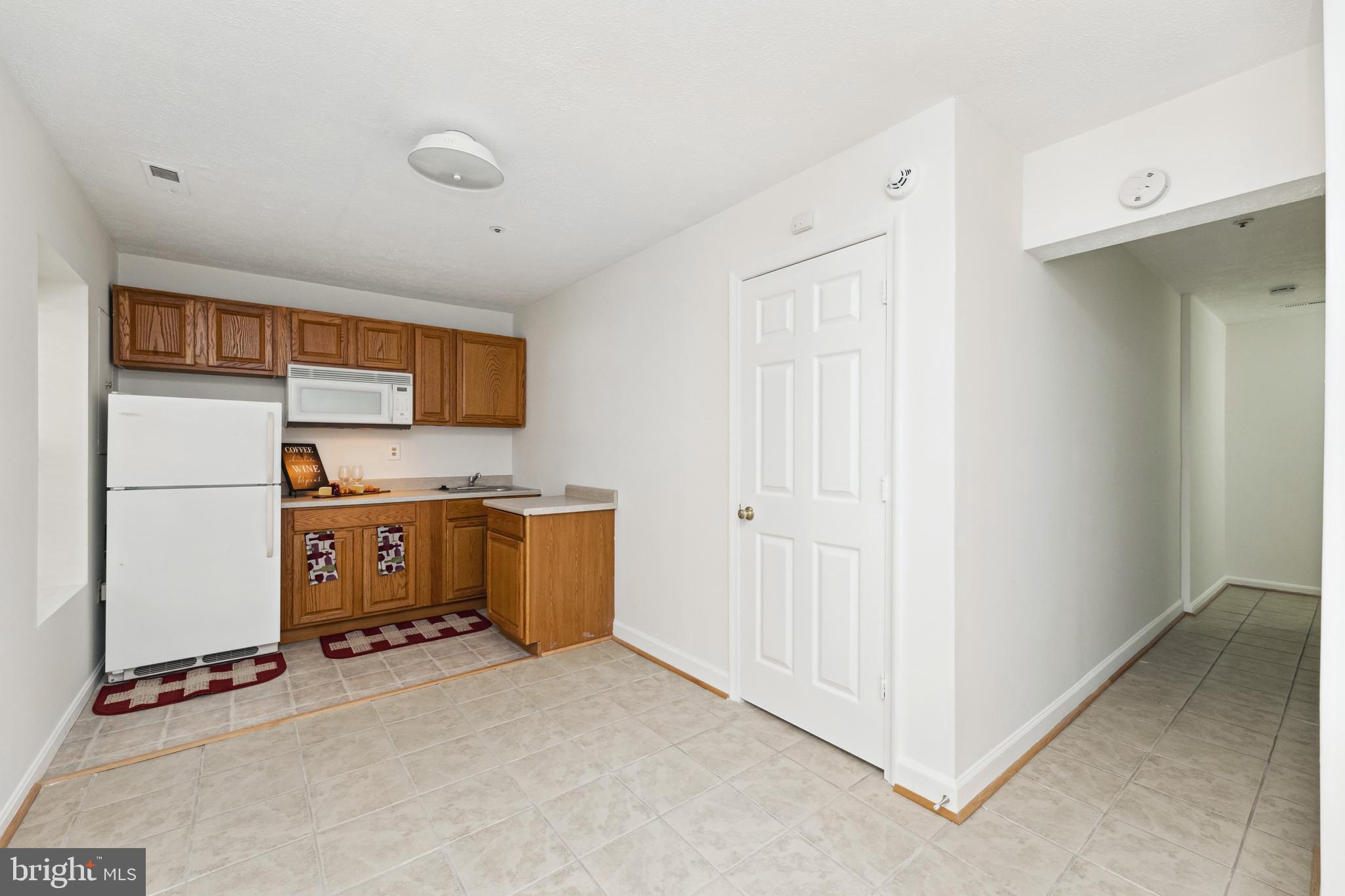 MAPLE SHADE VILLAGE - Residential