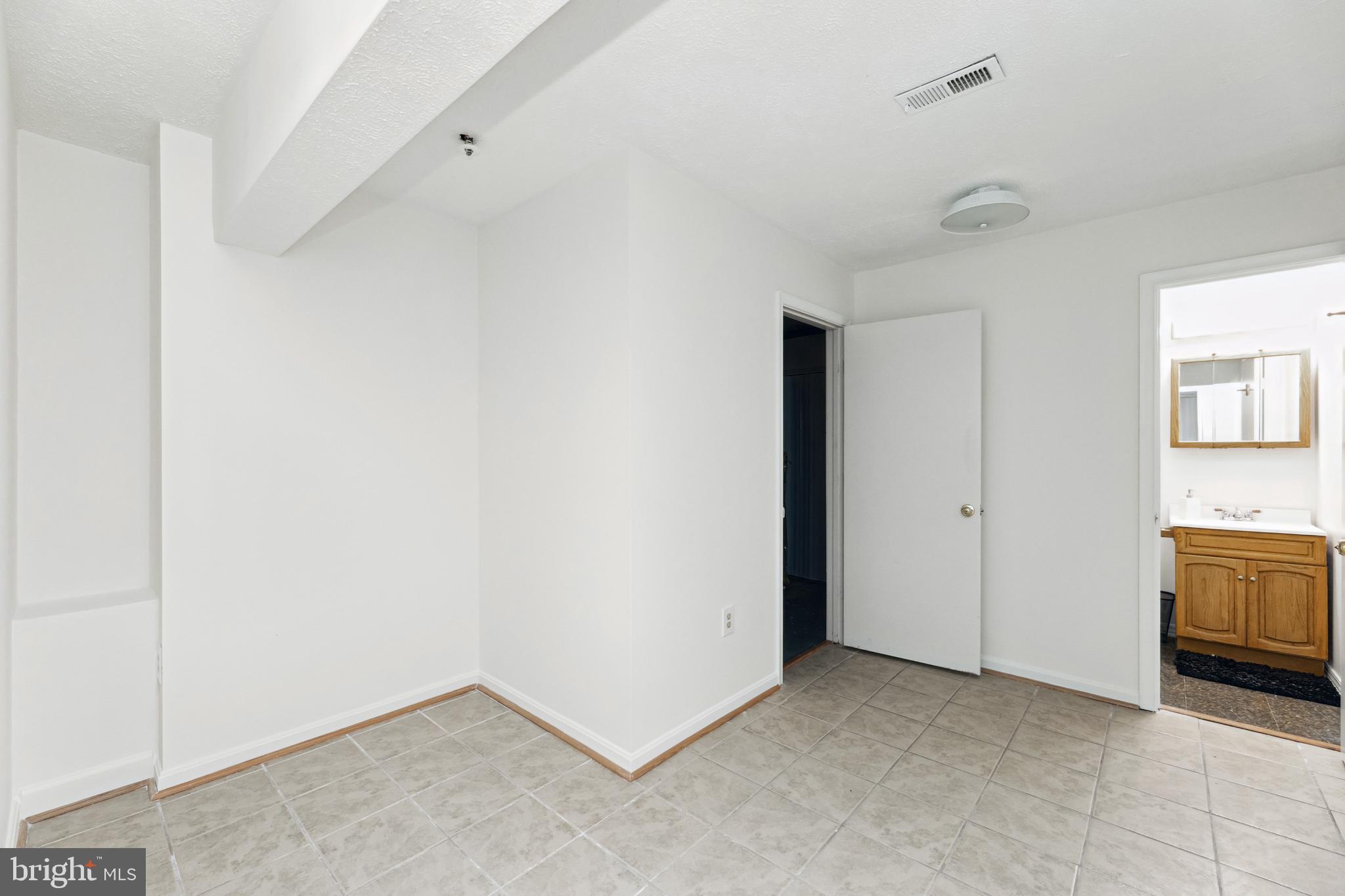 MAPLE SHADE VILLAGE - Residential