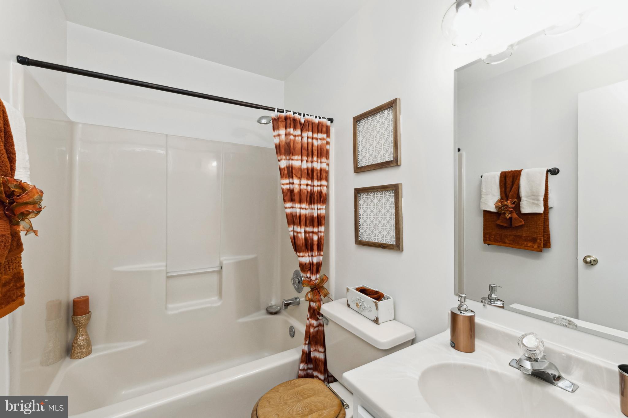 MAPLE SHADE VILLAGE - Residential