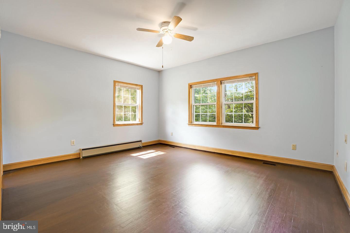 COOL SPRING - Residential Lease