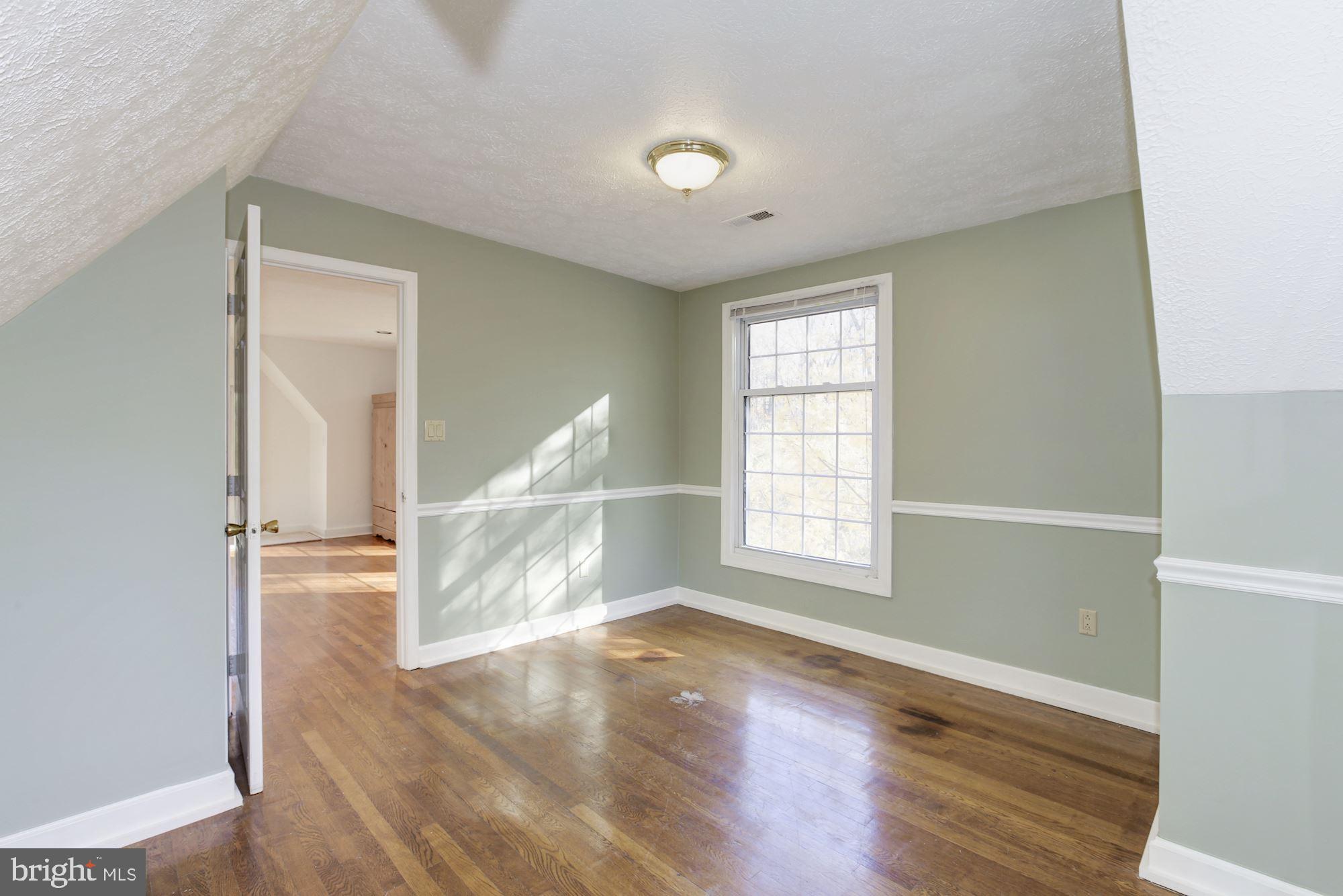 COOL SPRING - Residential Lease