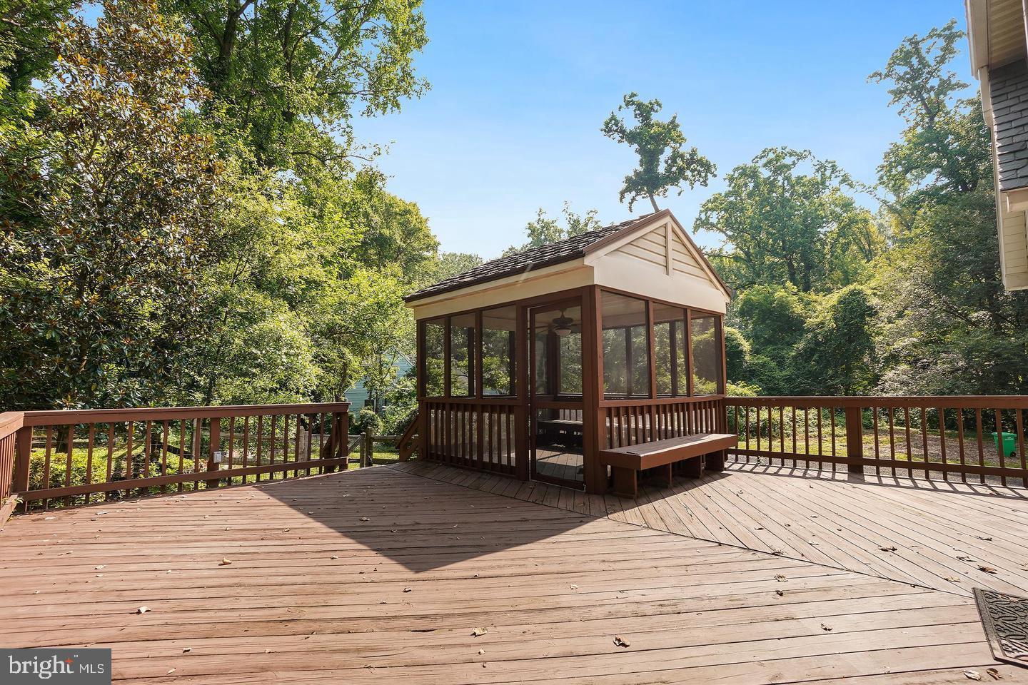 COOL SPRING - Residential Lease