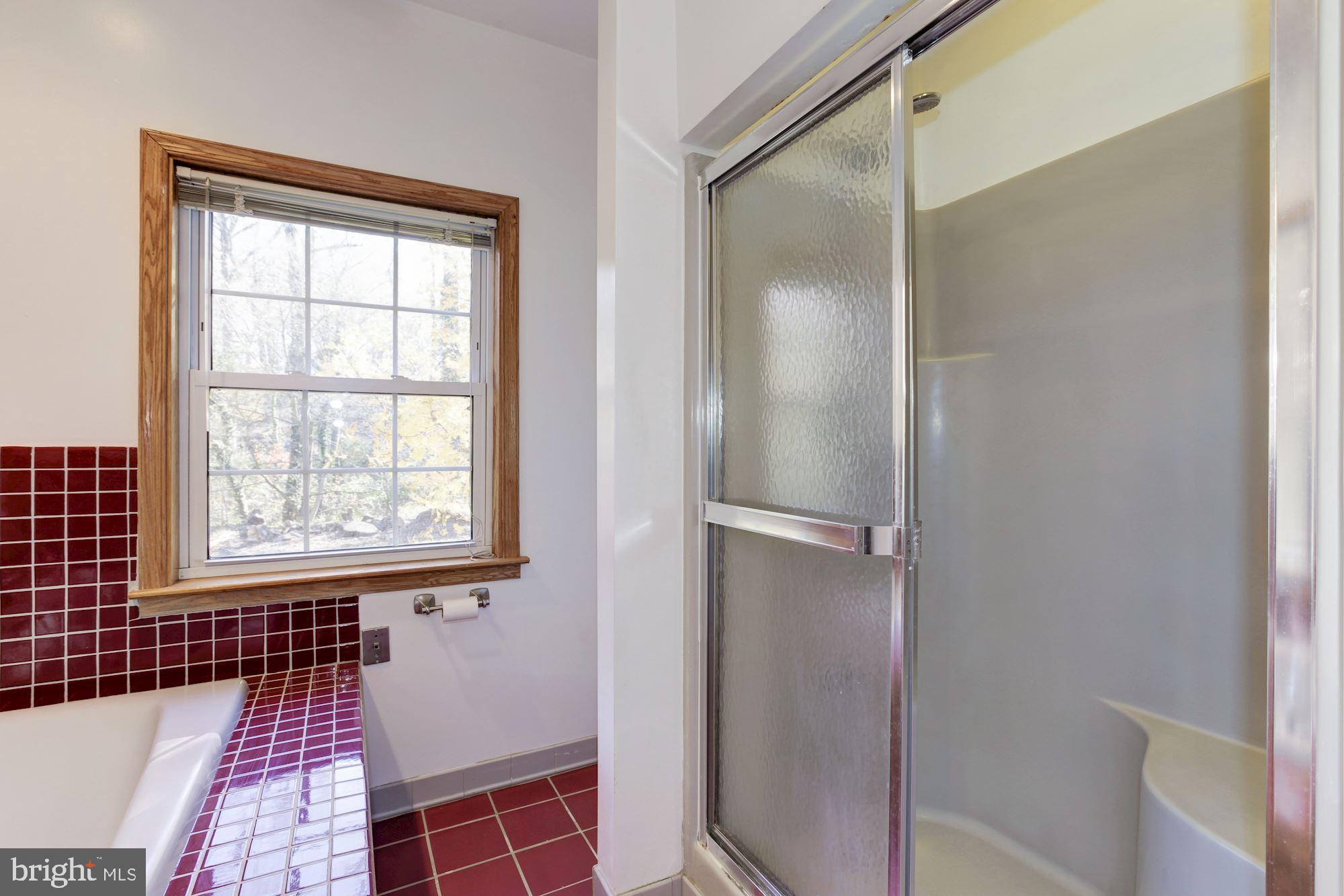 COOL SPRING - Residential Lease