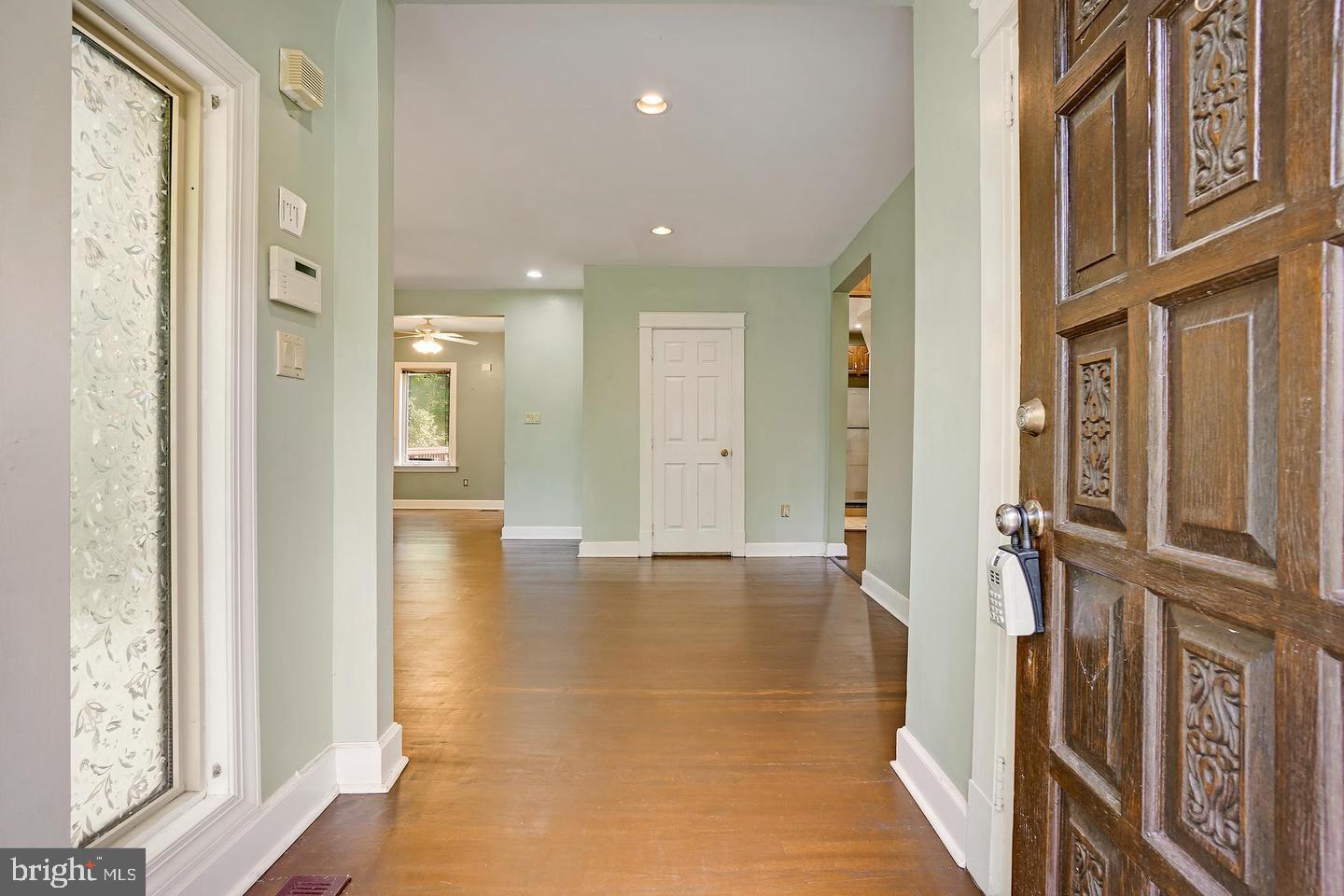 COOL SPRING - Residential Lease