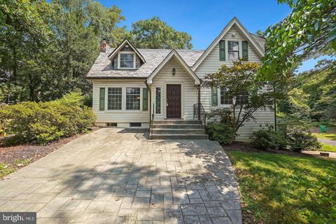 2310 COOL SPRING HYATTSVILLE MD 20783