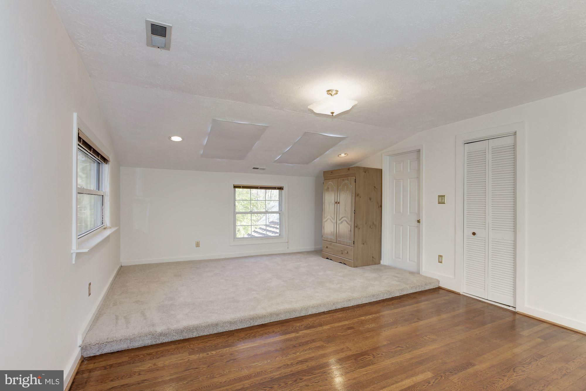 COOL SPRING - Residential Lease